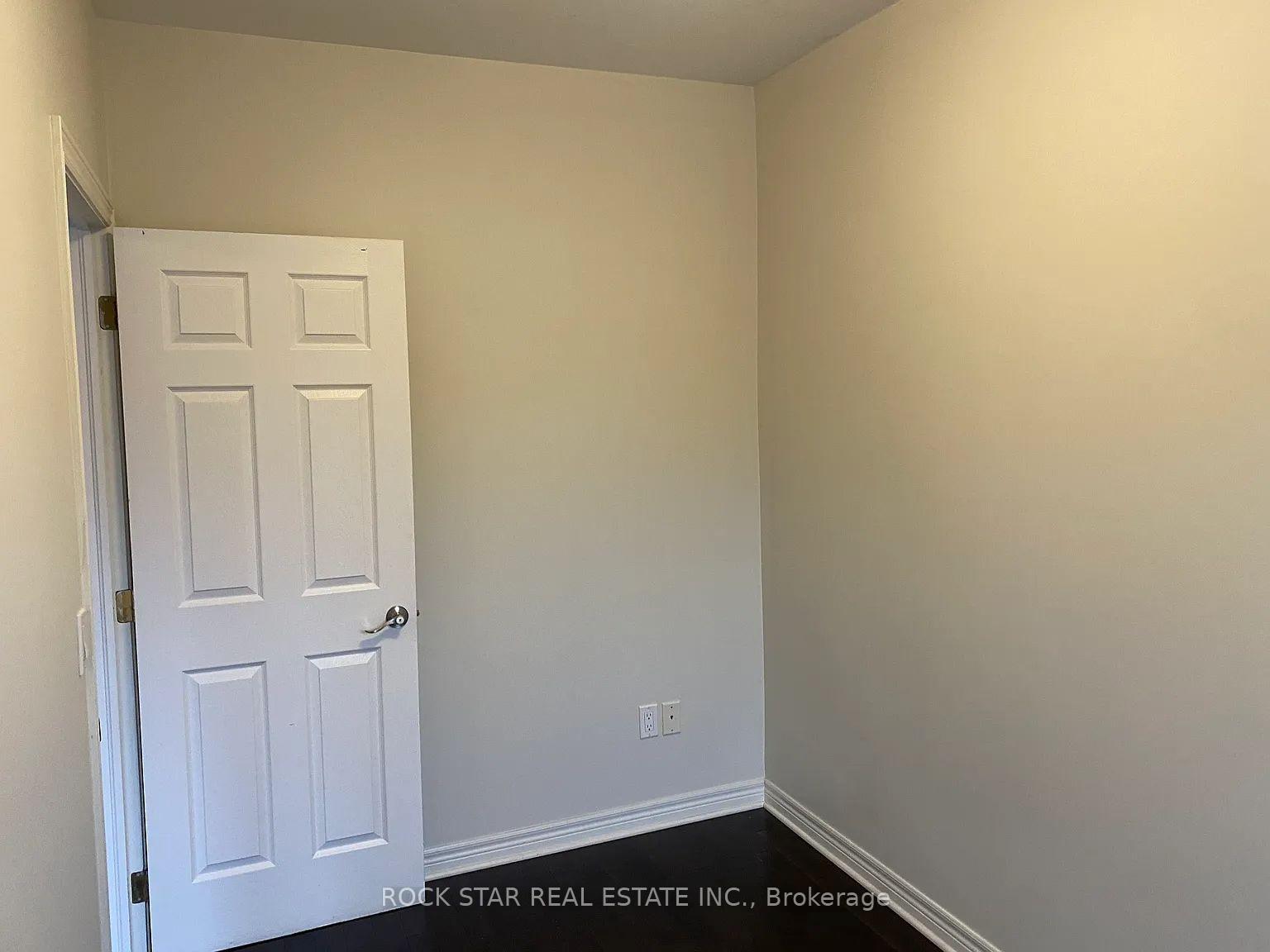 Photo 8 of Unit Unit 2/2nd Floor, 322 Queen Street, Hamilton, Kirkendall — HOMEH
