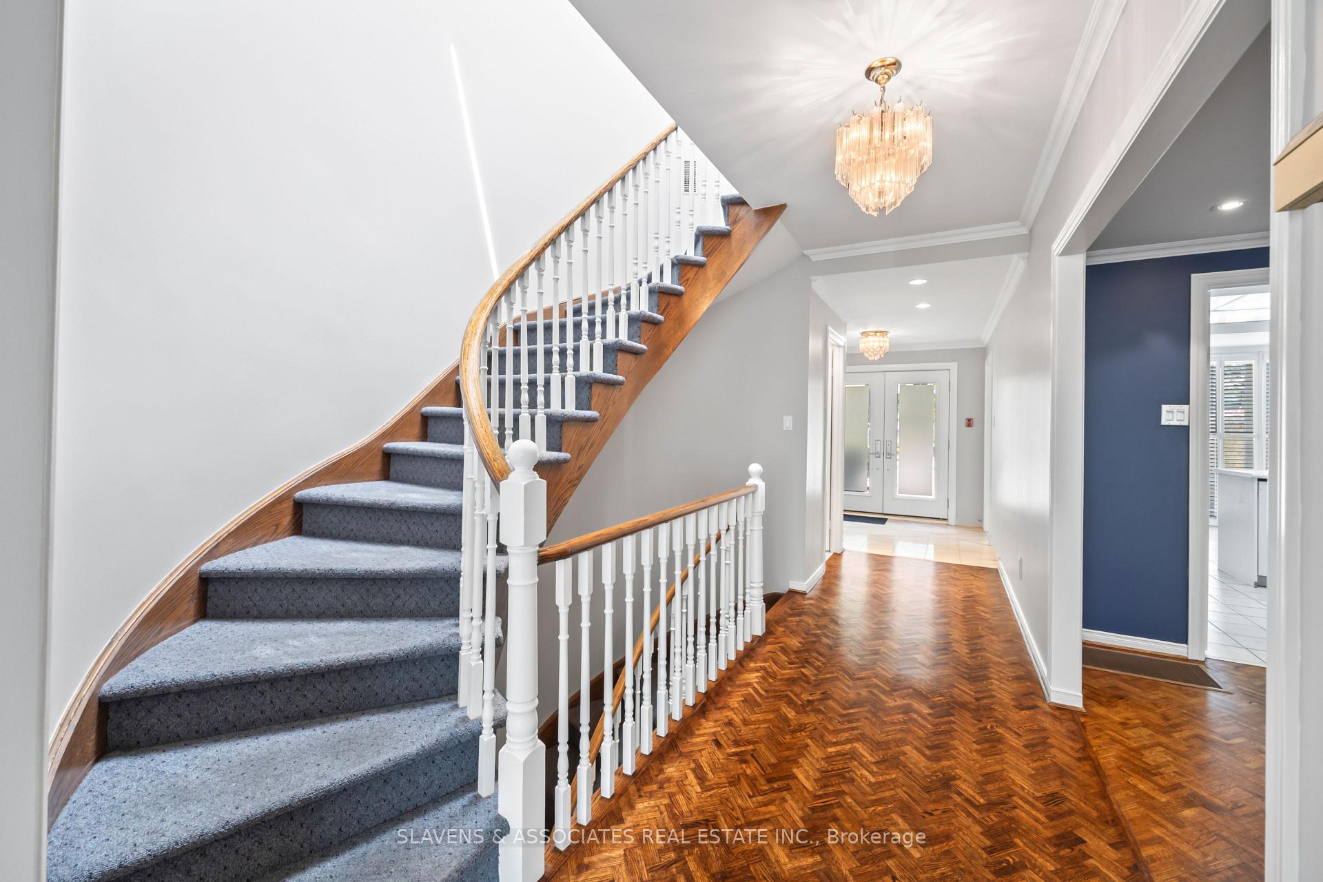 Photo 2 of 35 Lower Village Gate, Toronto, Forest Hill South — HOMEH