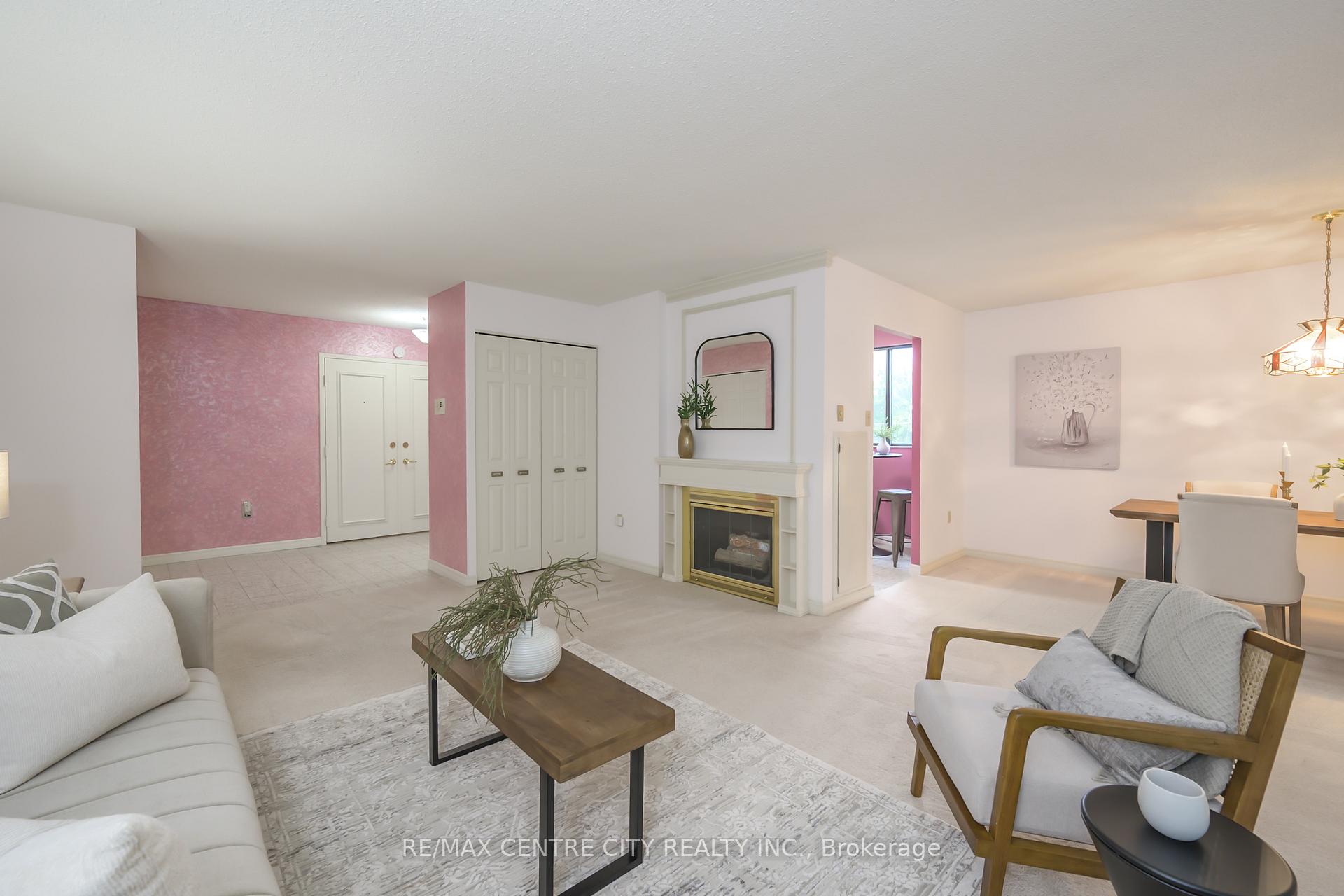 Photo 7 of Unit 206, 200 Everglade Crescent, London, North P — HOMEH
