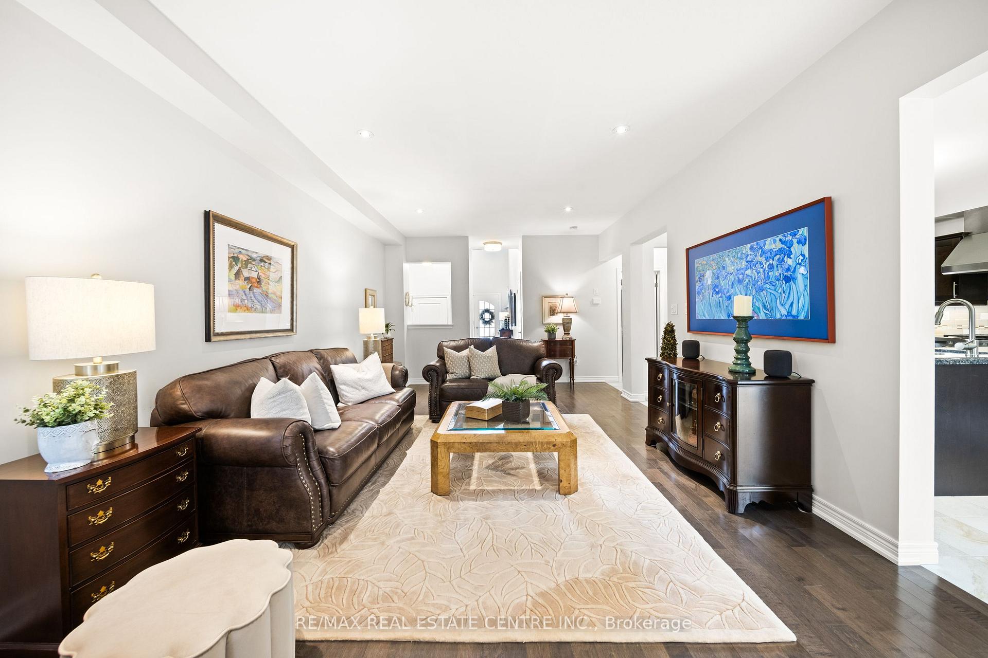 Photo 12 of Unit 17, 441 Stonehenge Drive, Hamilton, Meadowlands — HOMEH