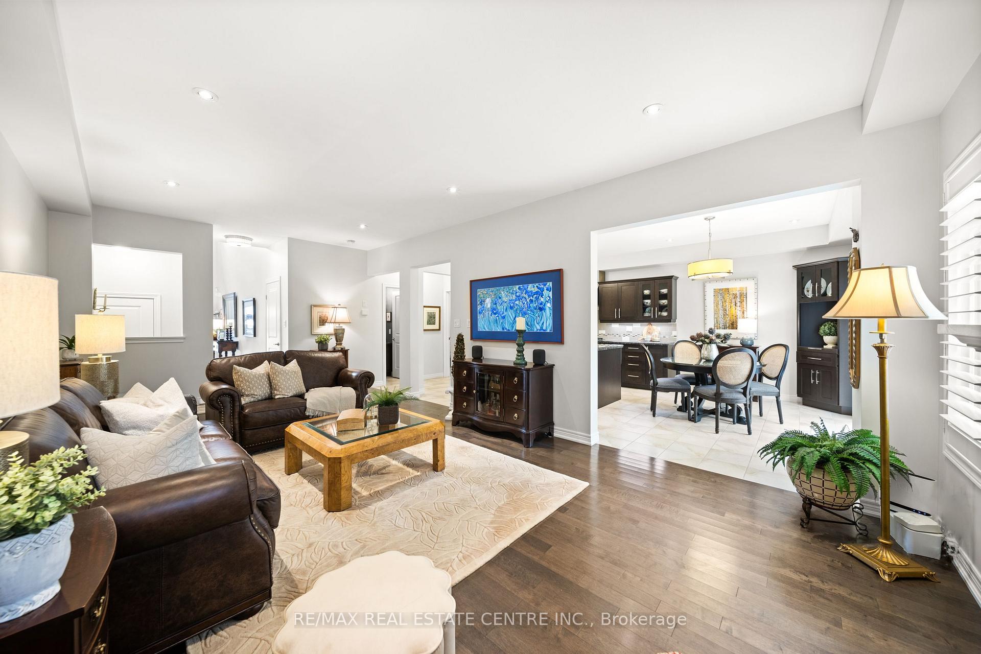 Photo 16 of Unit 17, 441 Stonehenge Drive, Hamilton, Meadowlands — HOMEH