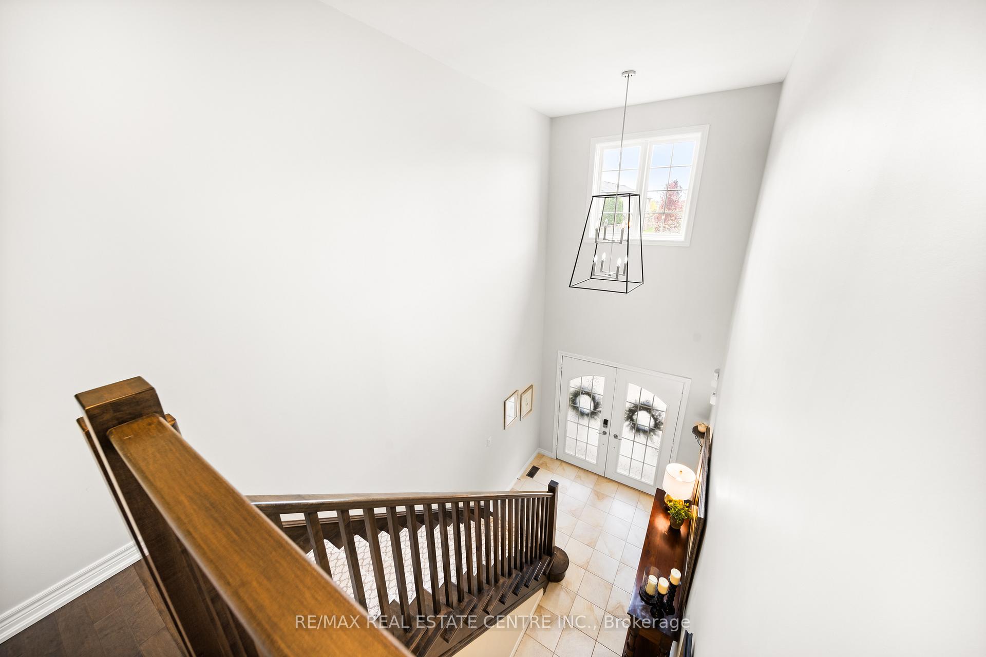 Photo 26 of Unit 17, 441 Stonehenge Drive, Hamilton, Meadowlands — HOMEH