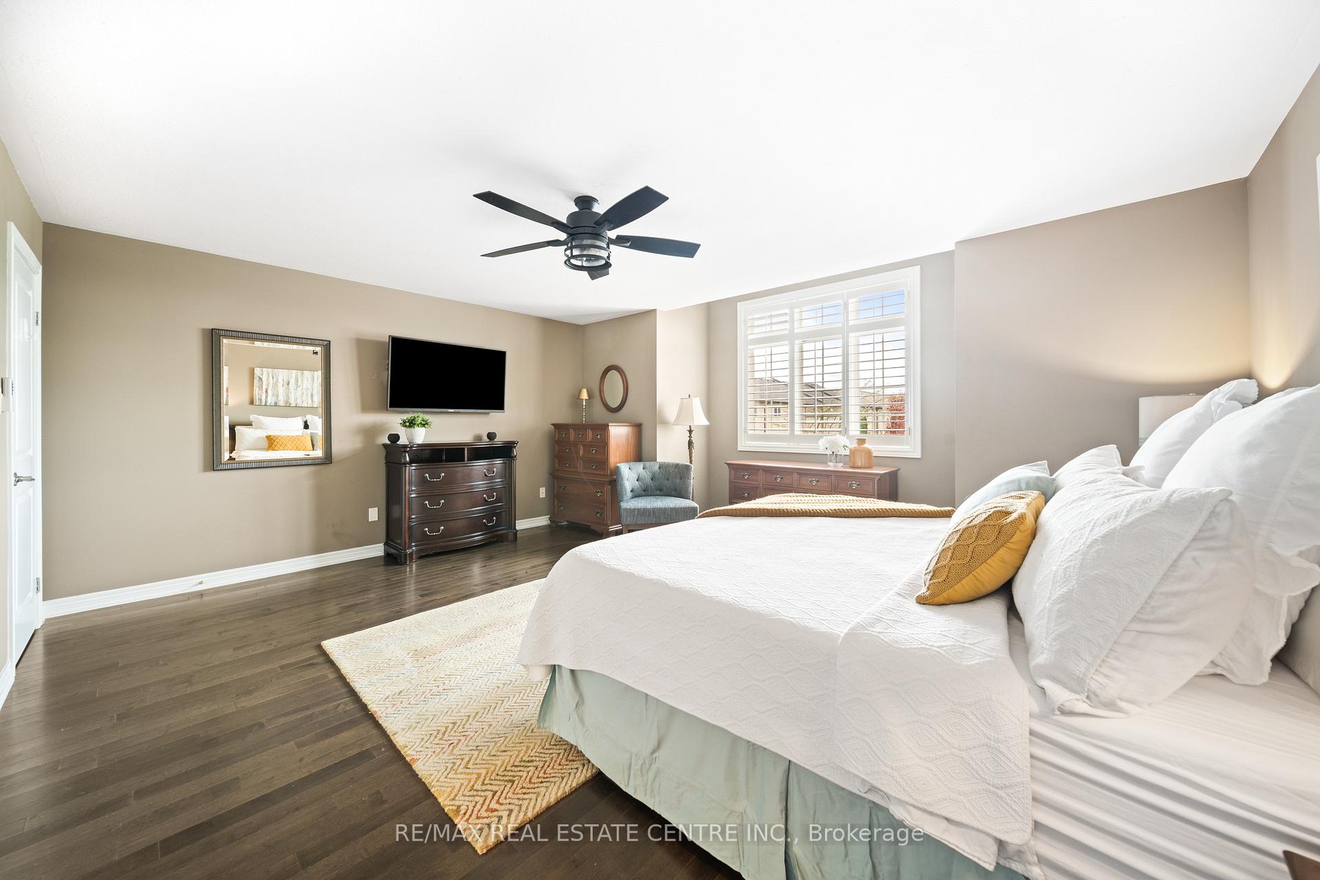 Photo 18 of Unit 17, 441 Stonehenge Drive, Hamilton, Meadowlands — HOMEH
