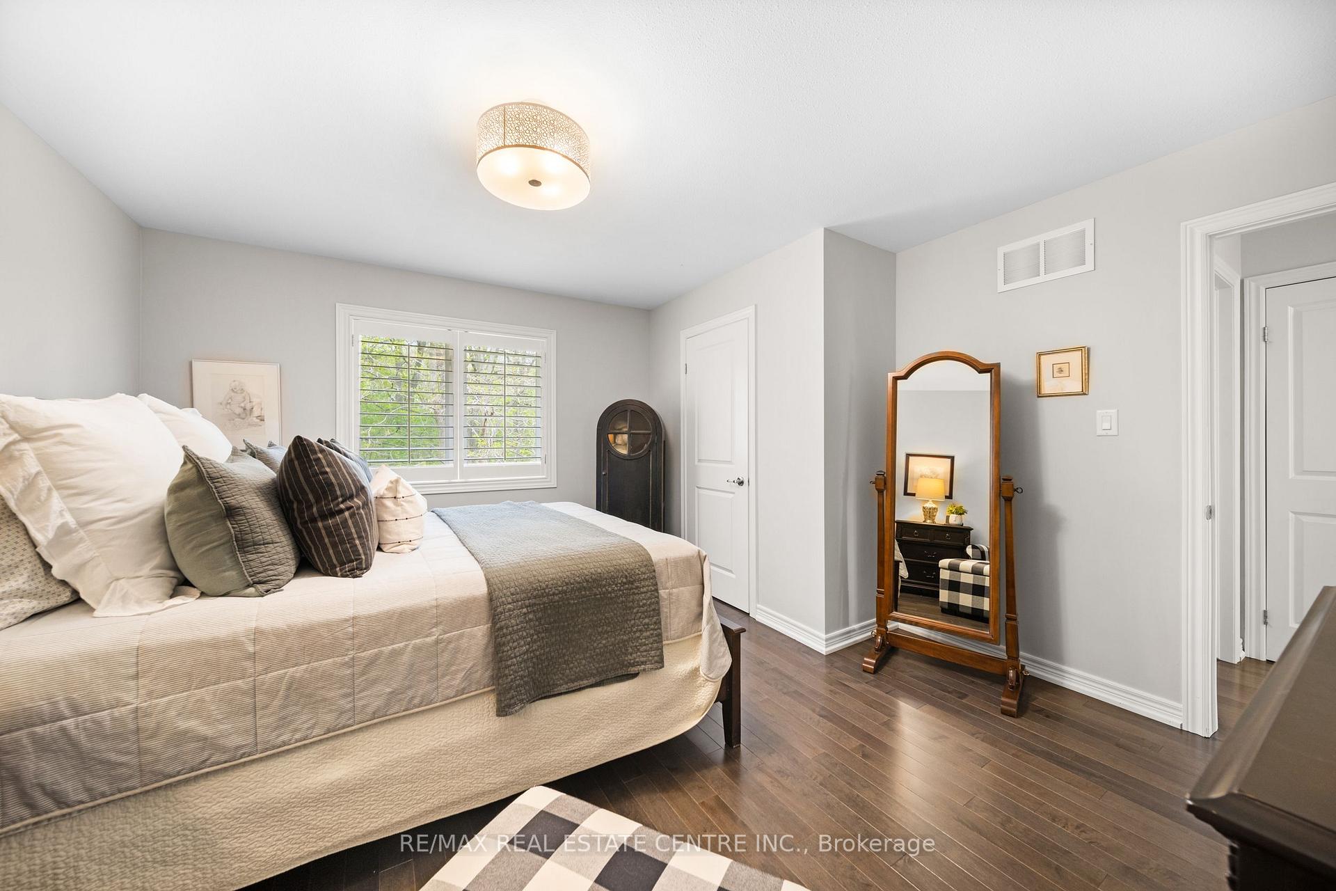Photo 28 of Unit 17, 441 Stonehenge Drive, Hamilton, Meadowlands — HOMEH