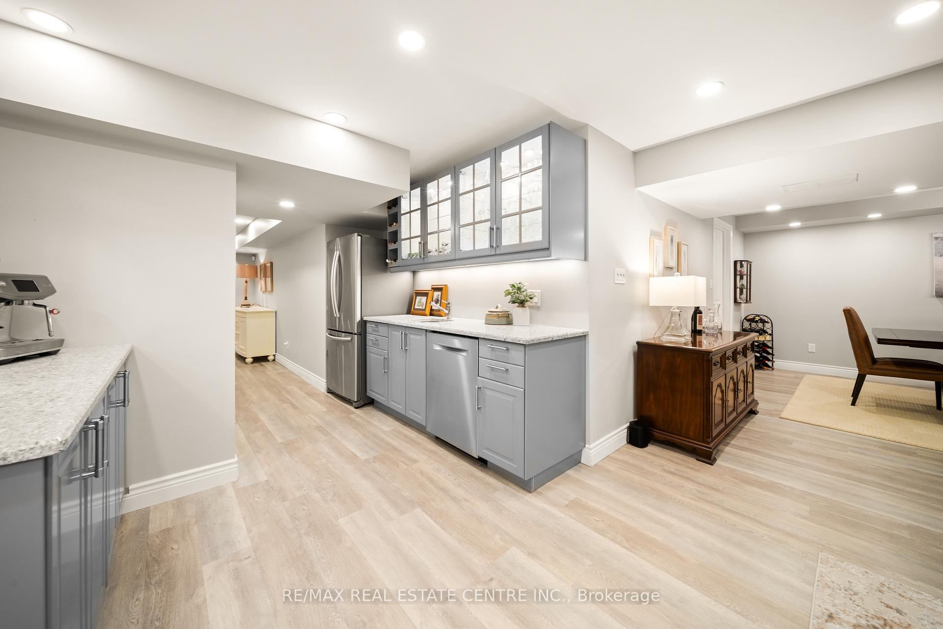 Photo 40 of Unit 17, 441 Stonehenge Drive, Hamilton, Meadowlands — HOMEH