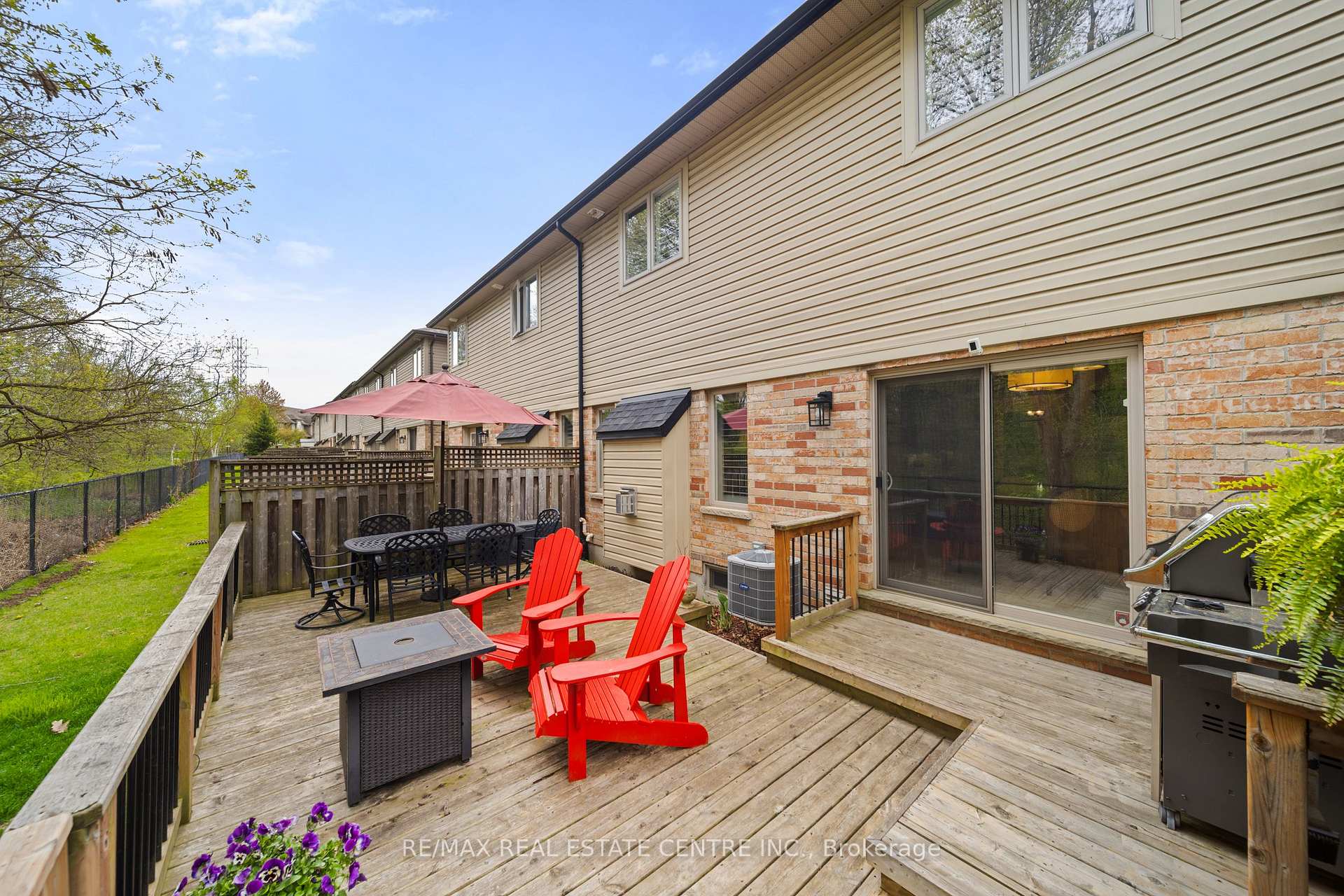 Photo 41 of Unit 17, 441 Stonehenge Drive, Hamilton, Meadowlands — HOMEH