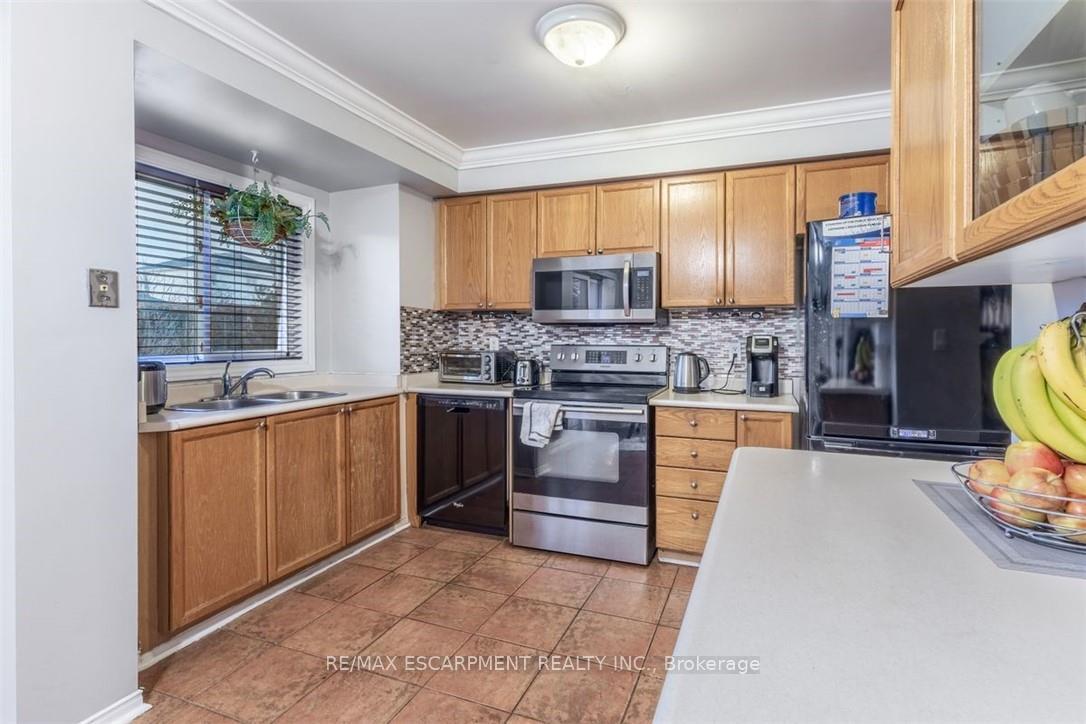Photo 25 of Unit 11, 75 Ryans Way, Hamilton, Waterdown — HOMEH