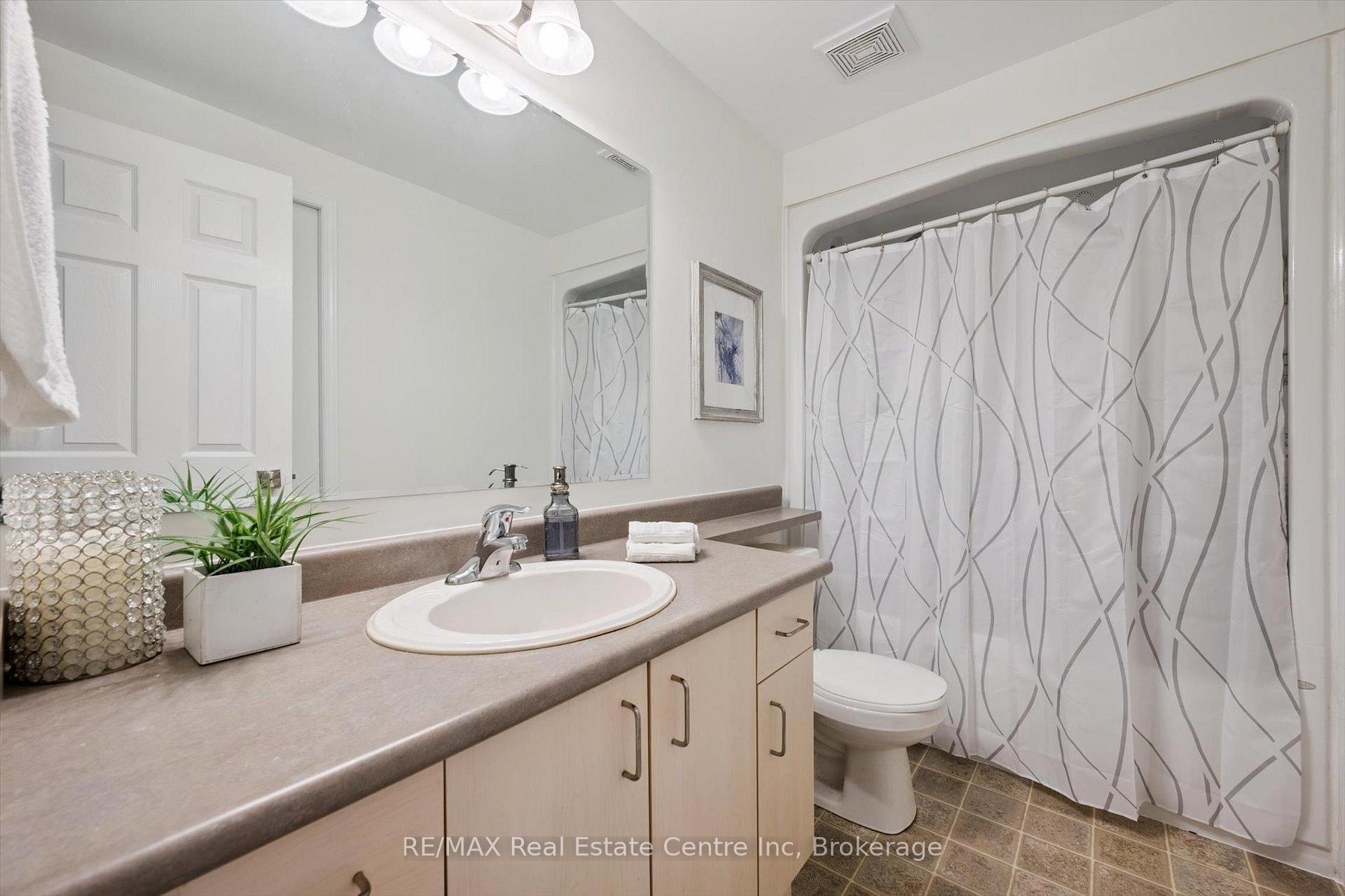 Photo 13 of 10 Eugene Drive, Guelph, Pineridge/Westminster Woods — HOMEH