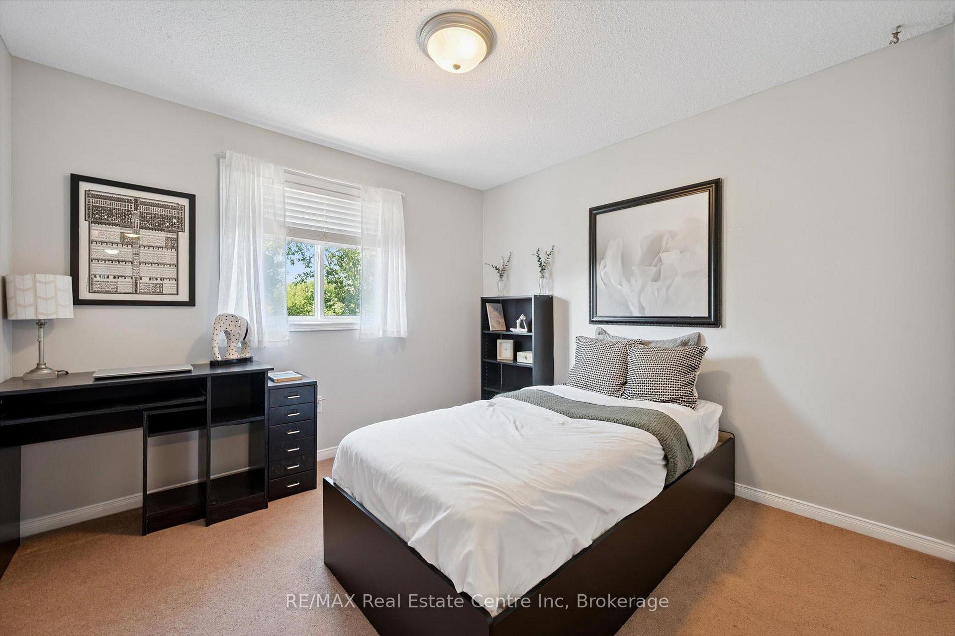 Photo 14 of 10 Eugene Drive, Guelph, Pineridge/Westminster Woods — HOMEH