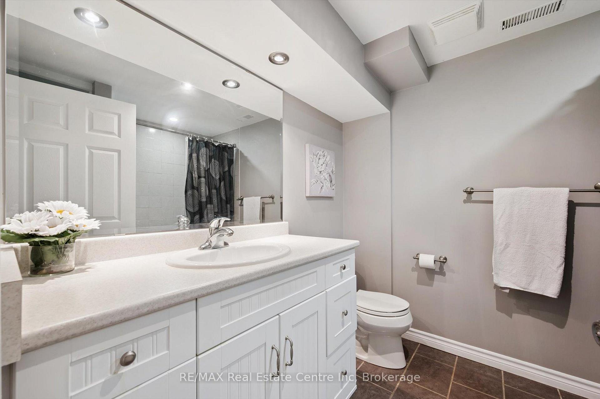Photo 19 of 10 Eugene Drive, Guelph, Pineridge/Westminster Woods — HOMEH