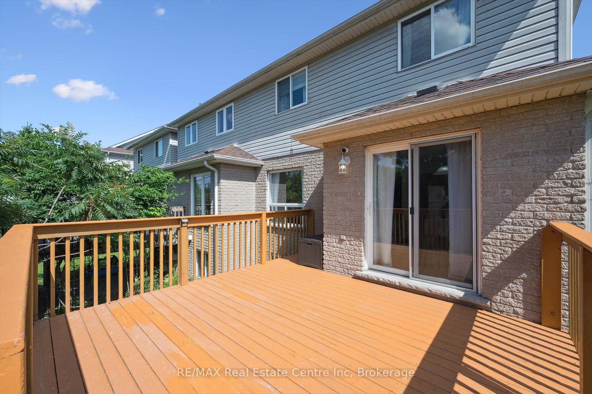 Photo 21 of 10 Eugene Drive, Guelph, Pineridge/Westminster Woods — HOMEH