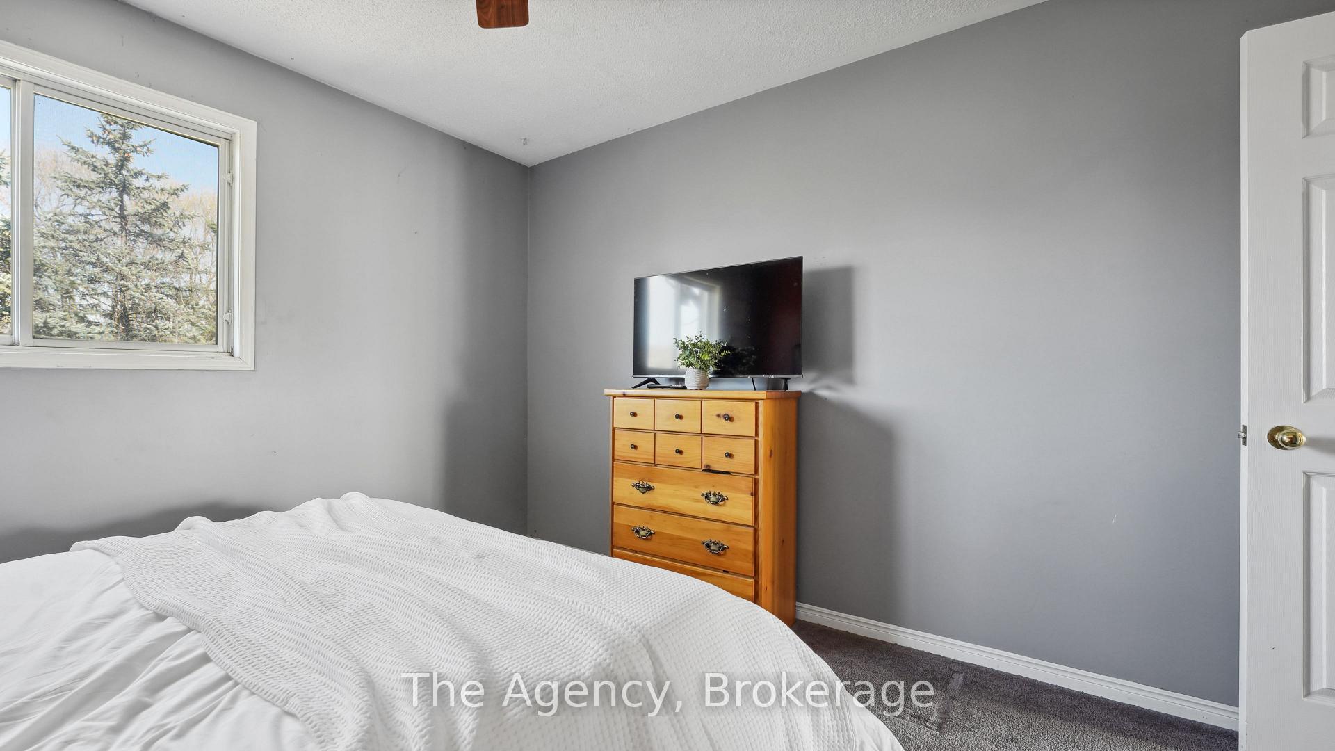 Photo 43 of Unit 1, 20 Riverley Lane, New Tecumseth, Alliston — HOMEH