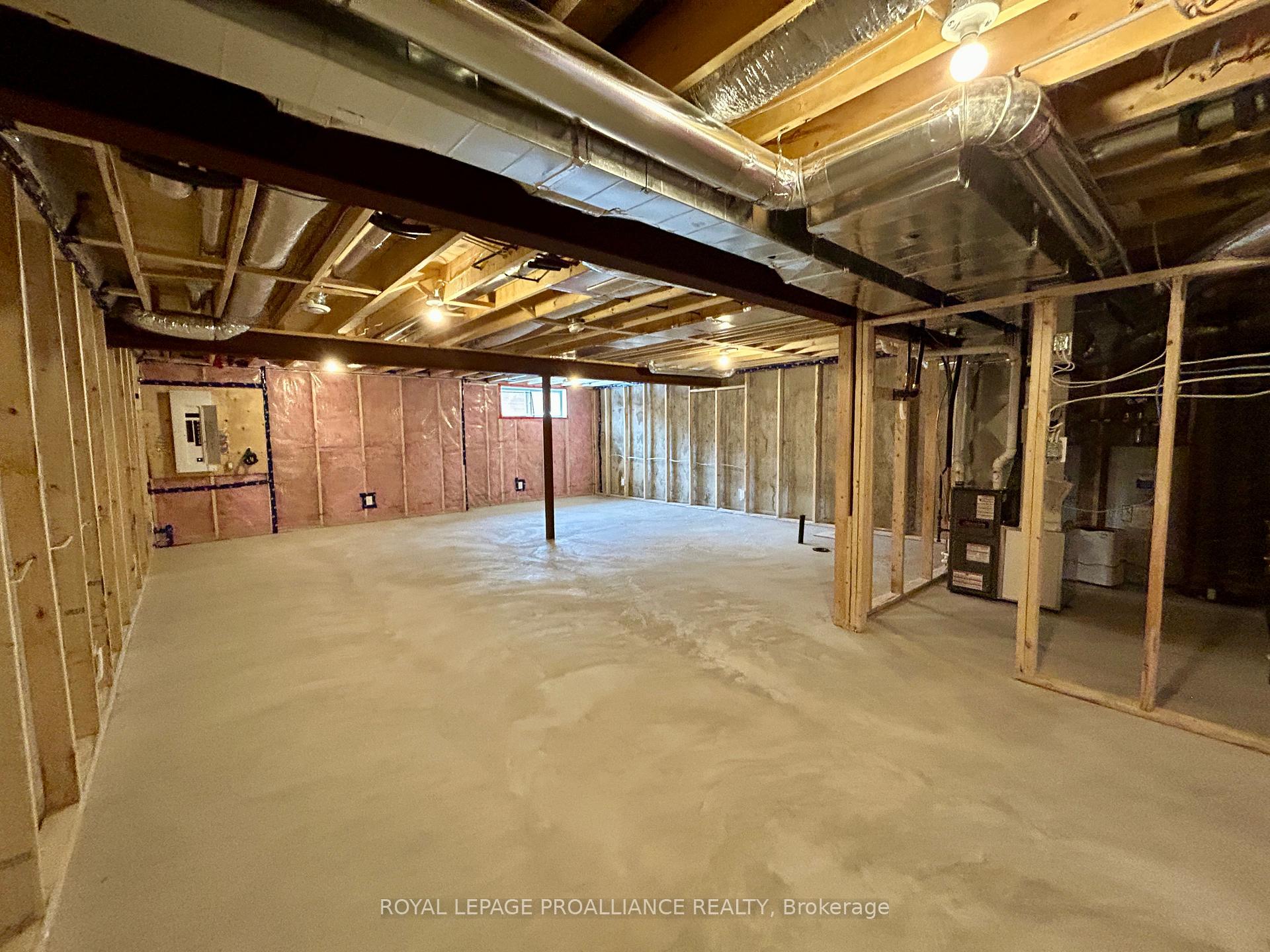 Photo 11 of Unit 4, 99 Cloverleaf Drive, Belleville, Belleville Ward — HOMEH