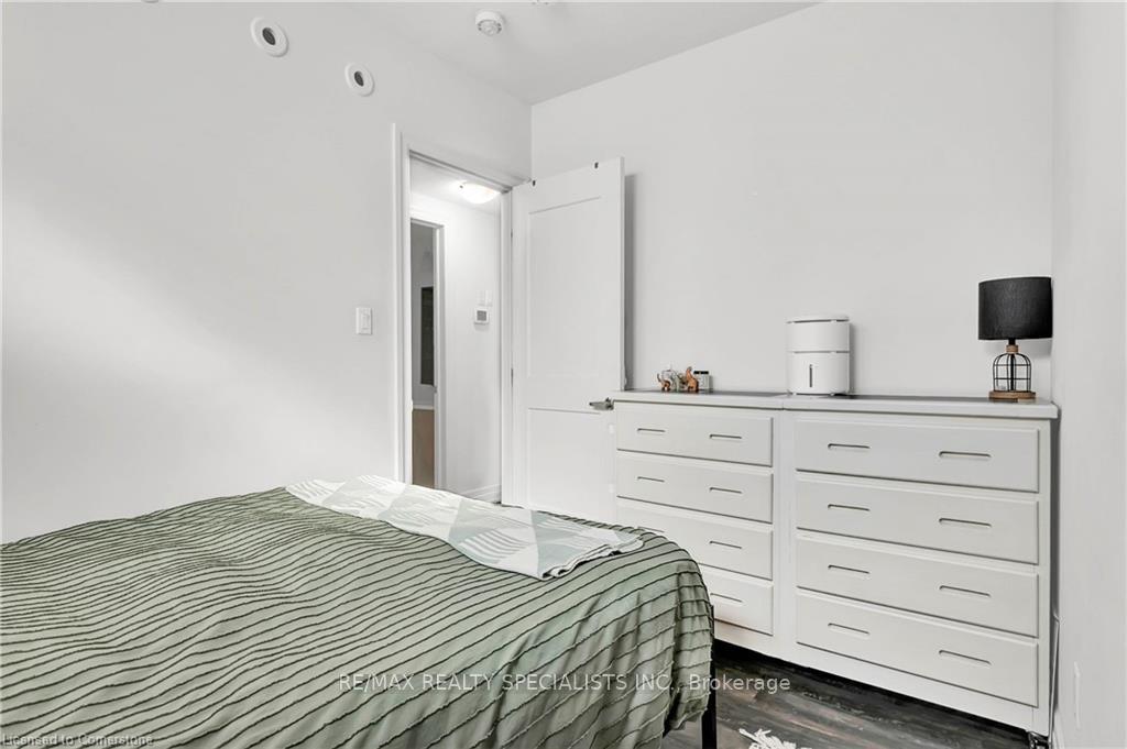 Photo 10 of Unit 4, 275 Max Becker Drive, Kitchener — HOMEH