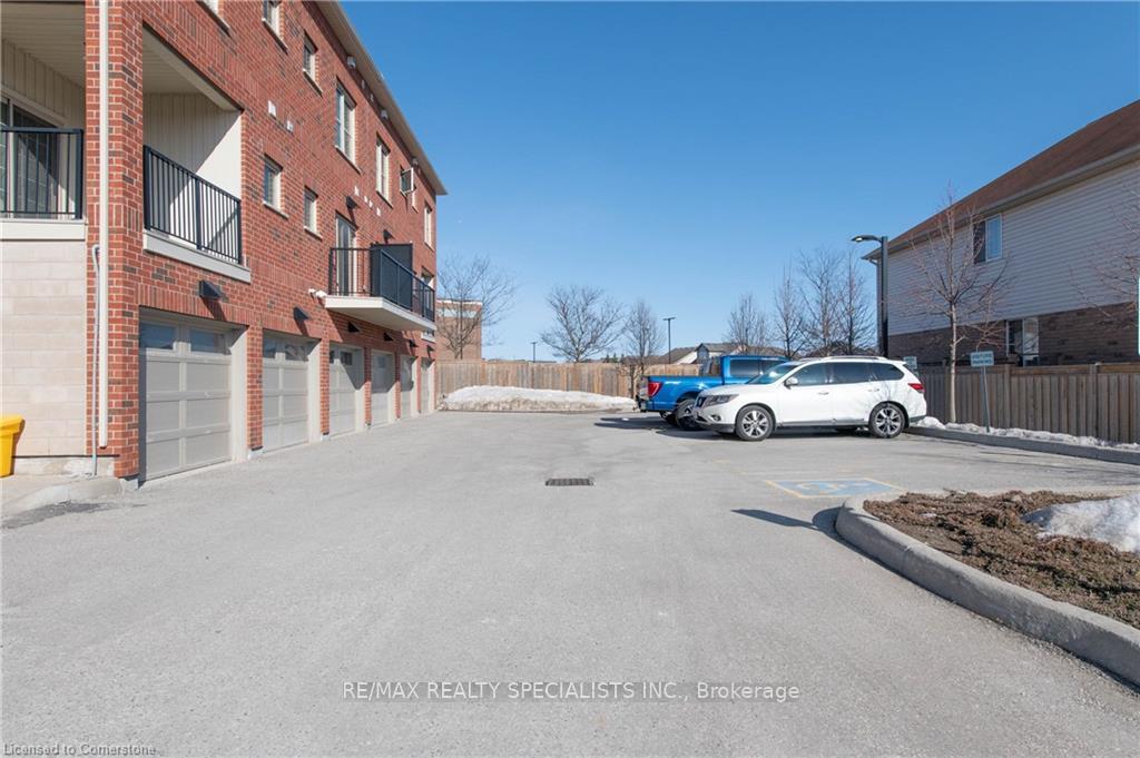 Photo 23 of Unit 4, 275 Max Becker Drive, Kitchener — HOMEH