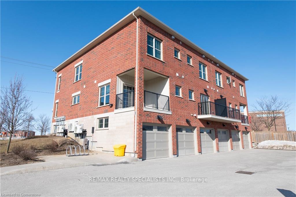 Photo 19 of Unit 4, 275 Max Becker Drive, Kitchener — HOMEH