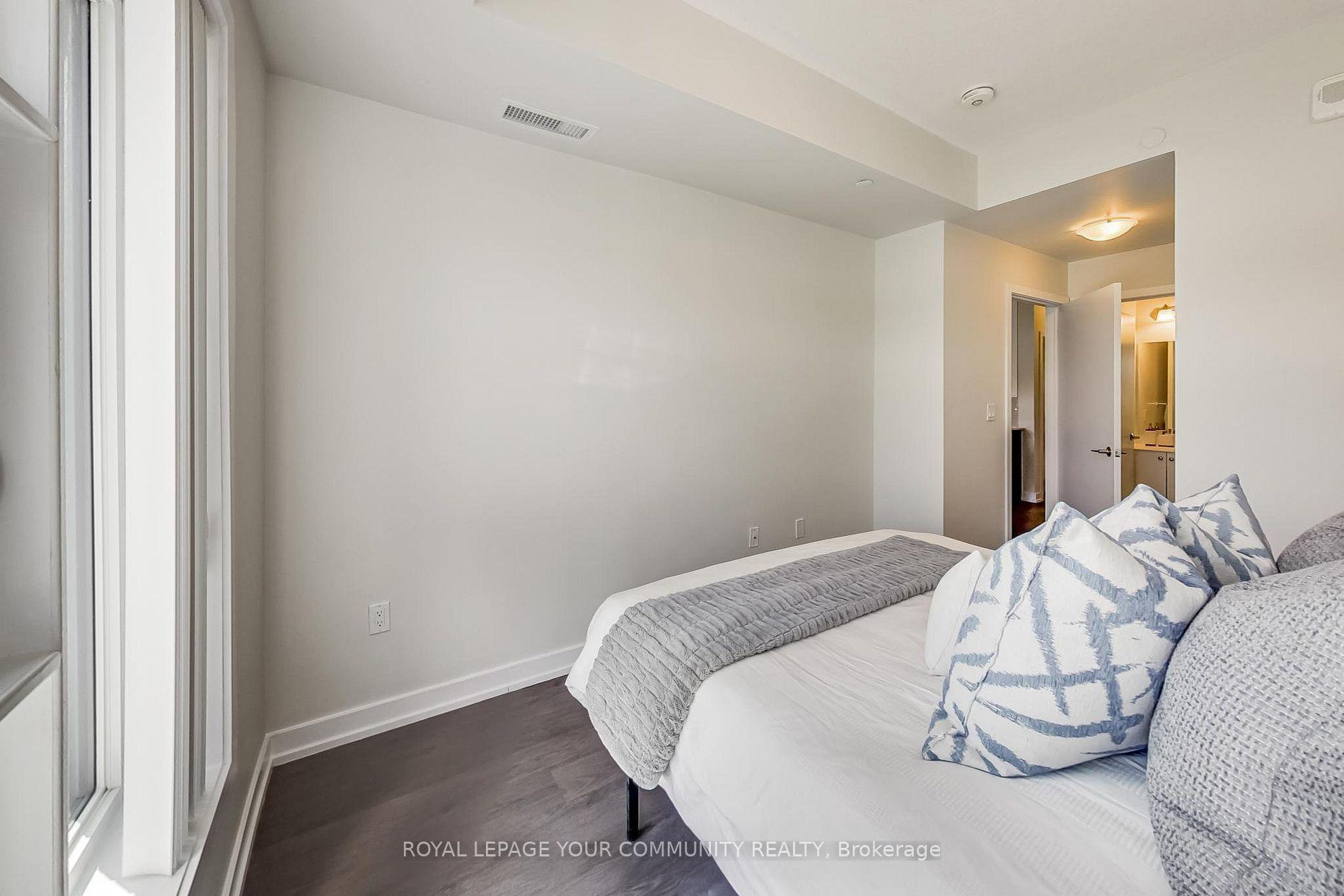 Photo 7 of Unit 120, 555 William Graham Drive, Aurora, Rural Aurora — HOMEH