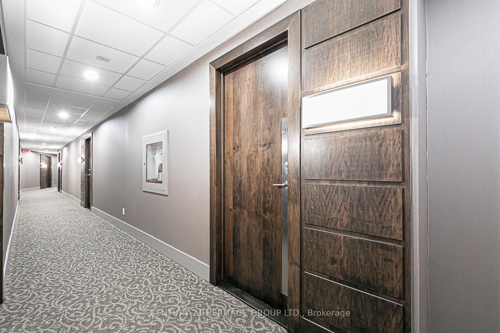 Photo 3 of Unit 905, 33 Cox Boulevard, Markham, Unionville — HOMEH