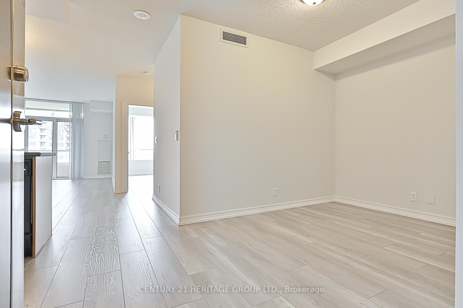 Photo 2 of Unit 905, 33 Cox Boulevard, Markham, Unionville — HOMEH