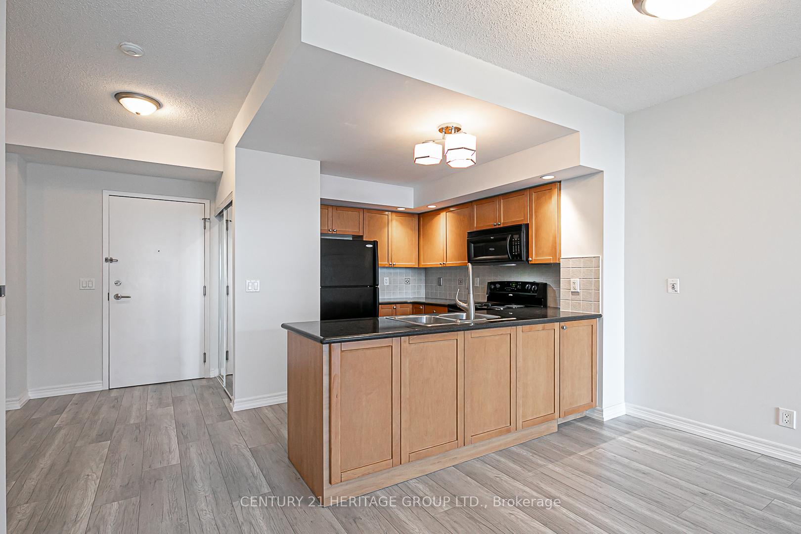 Photo 21 of Unit 905, 33 Cox Boulevard, Markham, Unionville — HOMEH