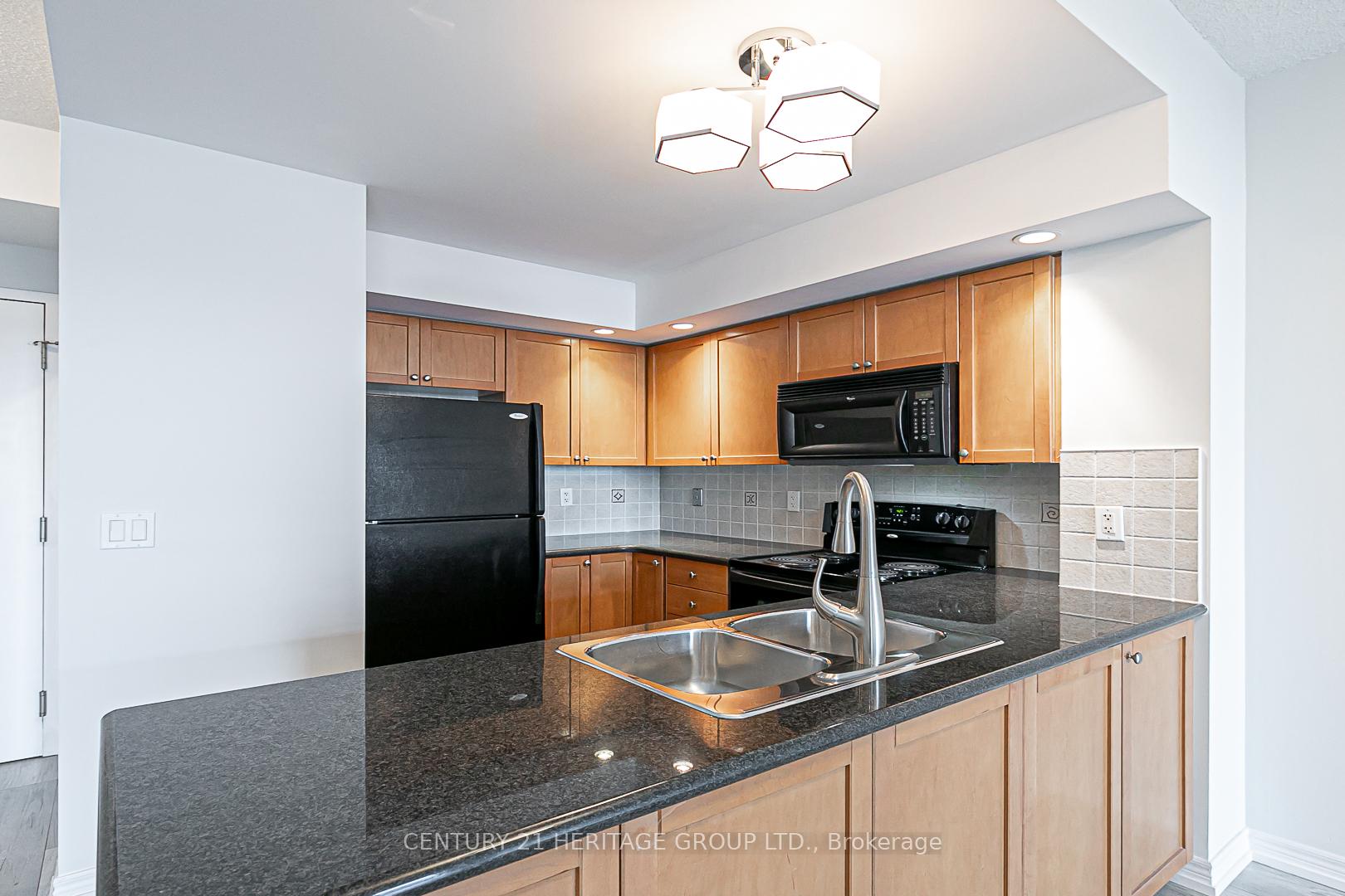 Photo 15 of Unit 905, 33 Cox Boulevard, Markham, Unionville — HOMEH