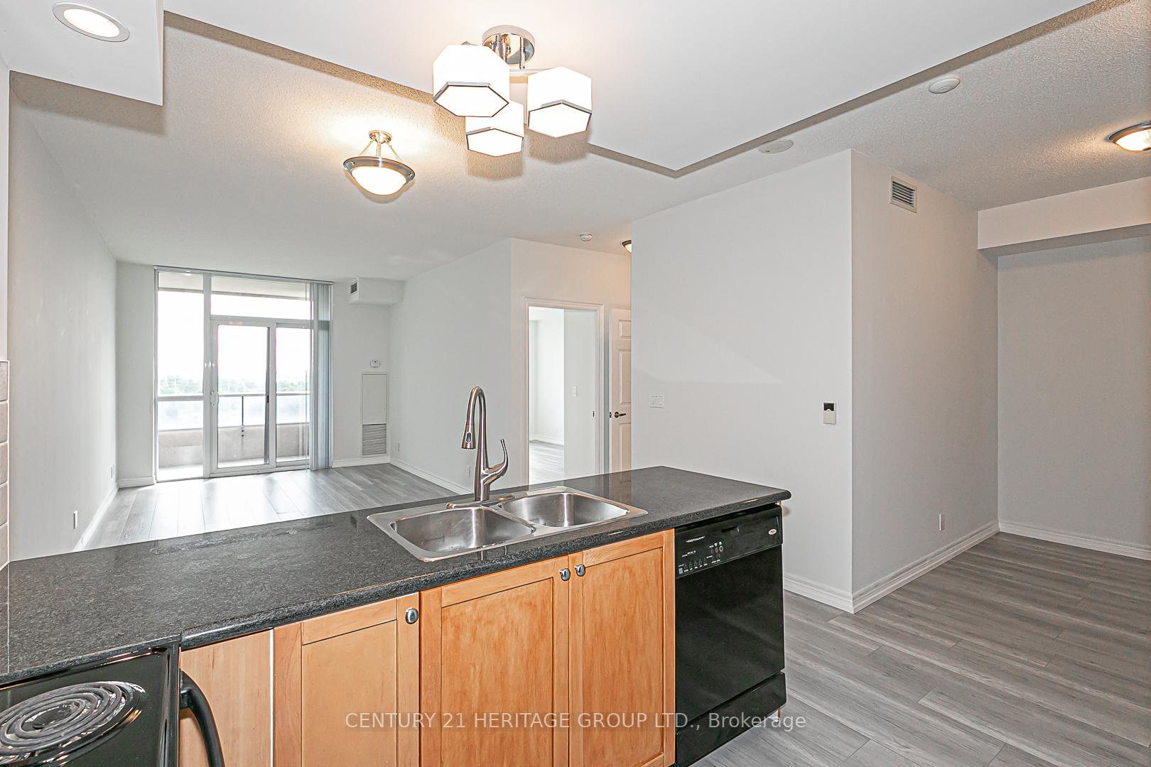 Photo 9 of Unit 905, 33 Cox Boulevard, Markham, Unionville — HOMEH