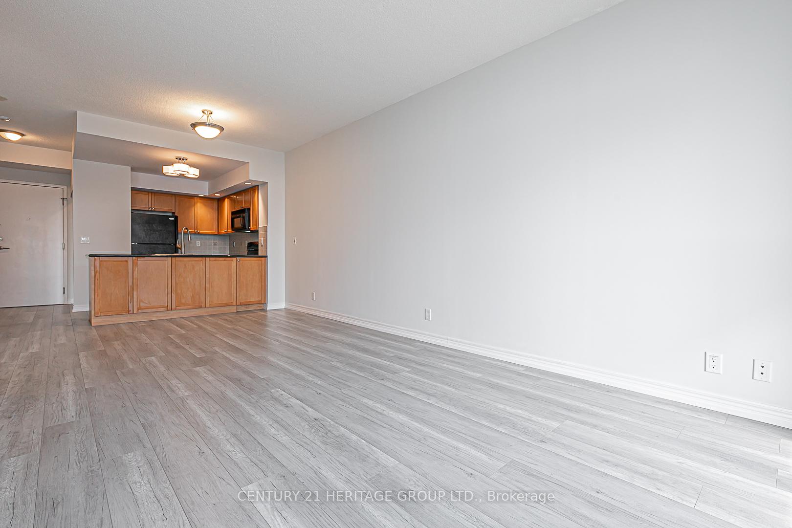 Photo 14 of Unit 905, 33 Cox Boulevard, Markham, Unionville — HOMEH