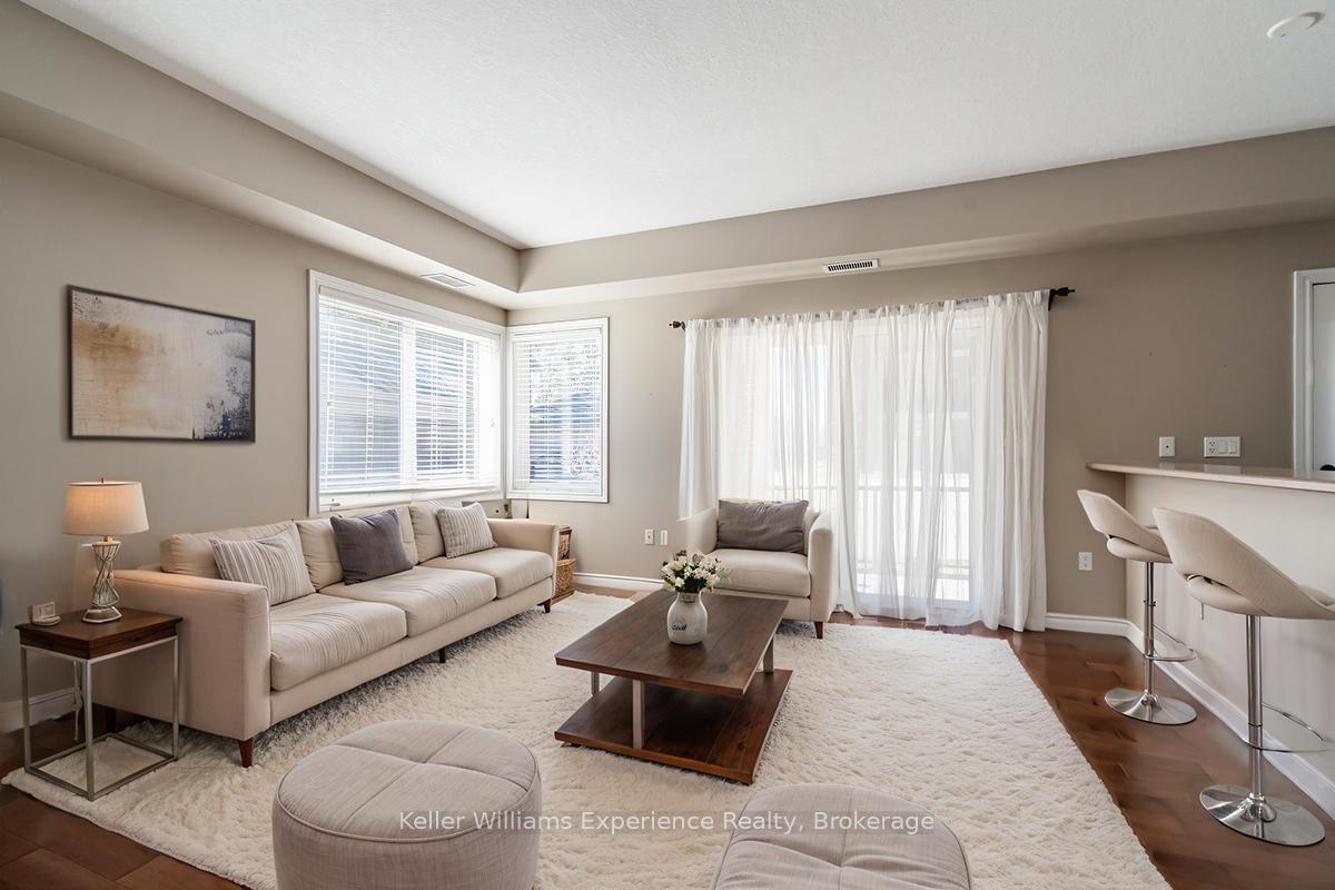 Photo 7 of Unit 101, 19B Yonge Street N, Springwater, Elmvale — HOMEH