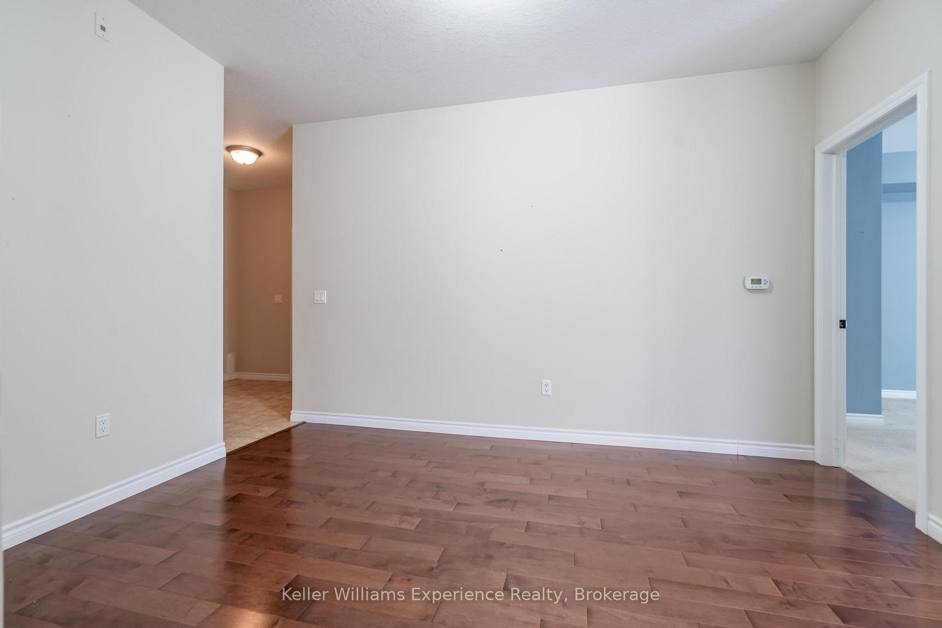 Photo 19 of Unit 101, 19B Yonge Street N, Springwater, Elmvale — HOMEH