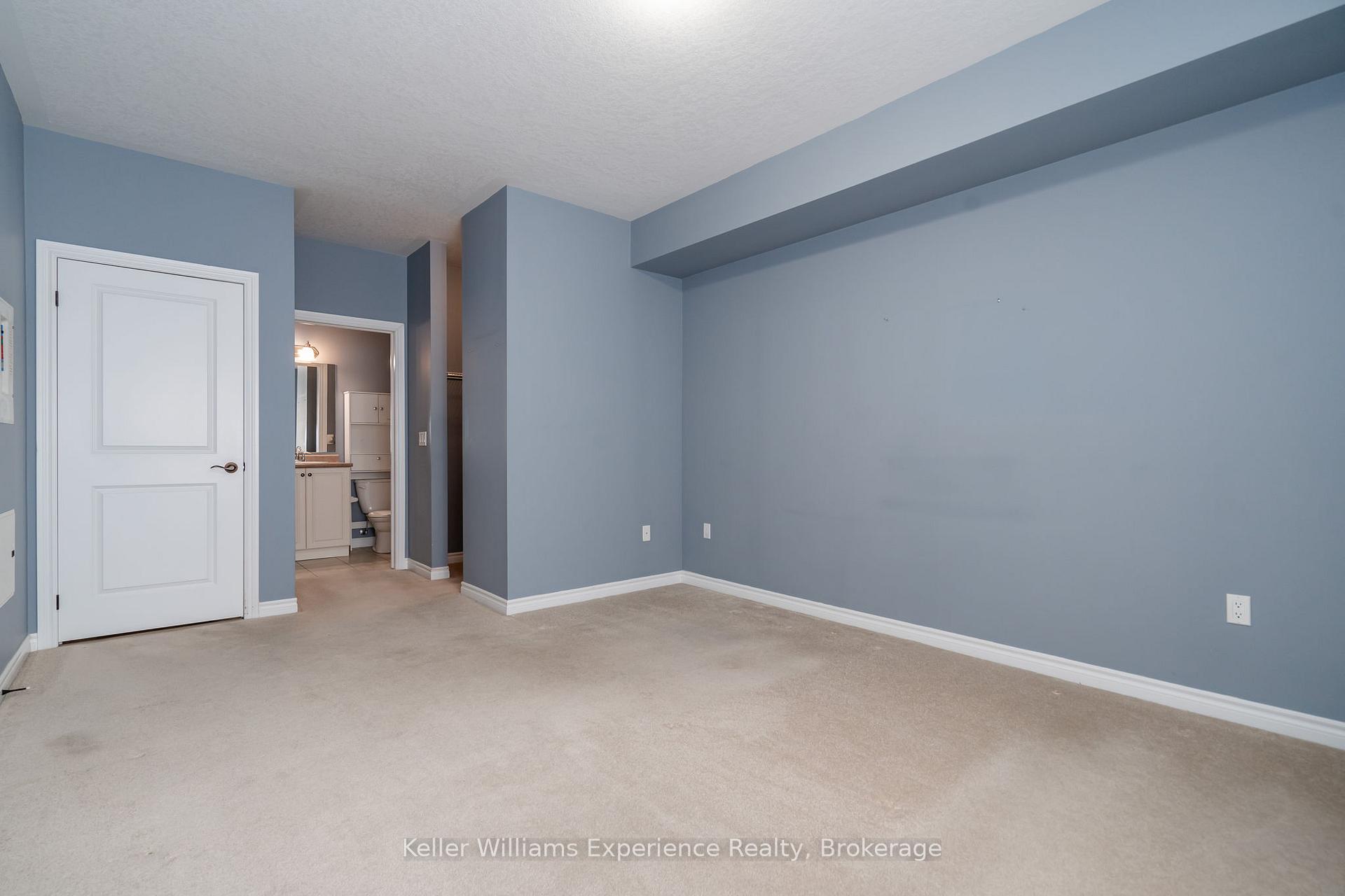 Photo 21 of Unit 101, 19B Yonge Street N, Springwater, Elmvale — HOMEH