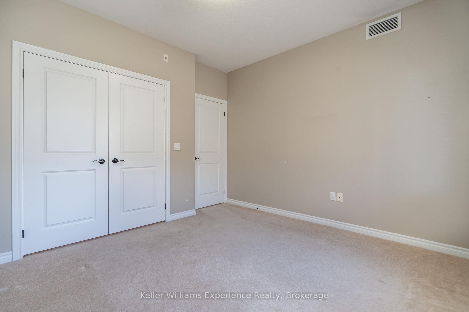 Photo 29 of Unit 101, 19B Yonge Street N, Springwater, Elmvale — HOMEH