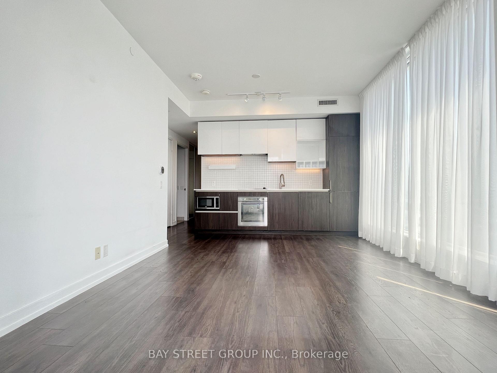 Photo 2 of Unit 1803, 898 Portage Parkway, Vaughan, Vaughan Corporate Centre — HOMEH