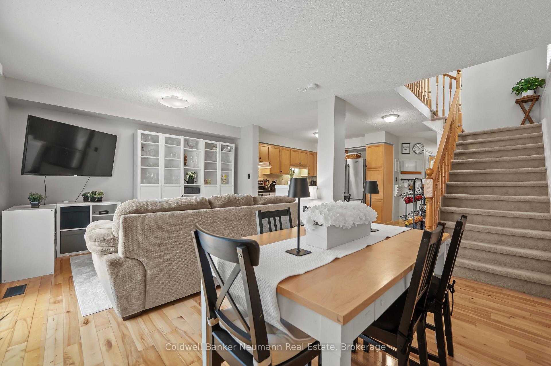 Photo 17 of Unit #87, 30 Imperial Road S, Guelph, Willow West/Sugarbush/West Acres — HOMEH