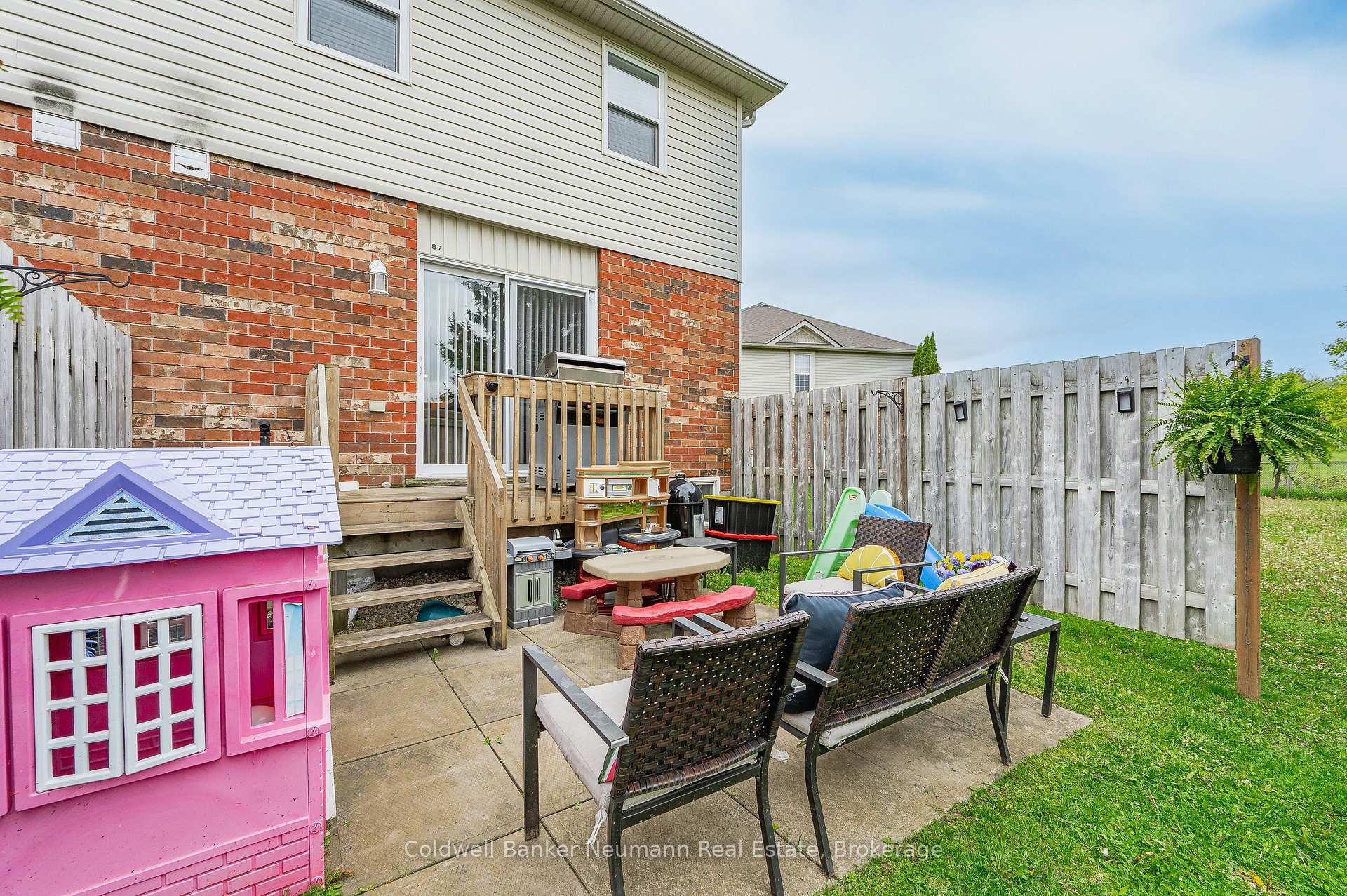 Photo 38 of Unit #87, 30 Imperial Road S, Guelph, Willow West/Sugarbush/West Acres — HOMEH