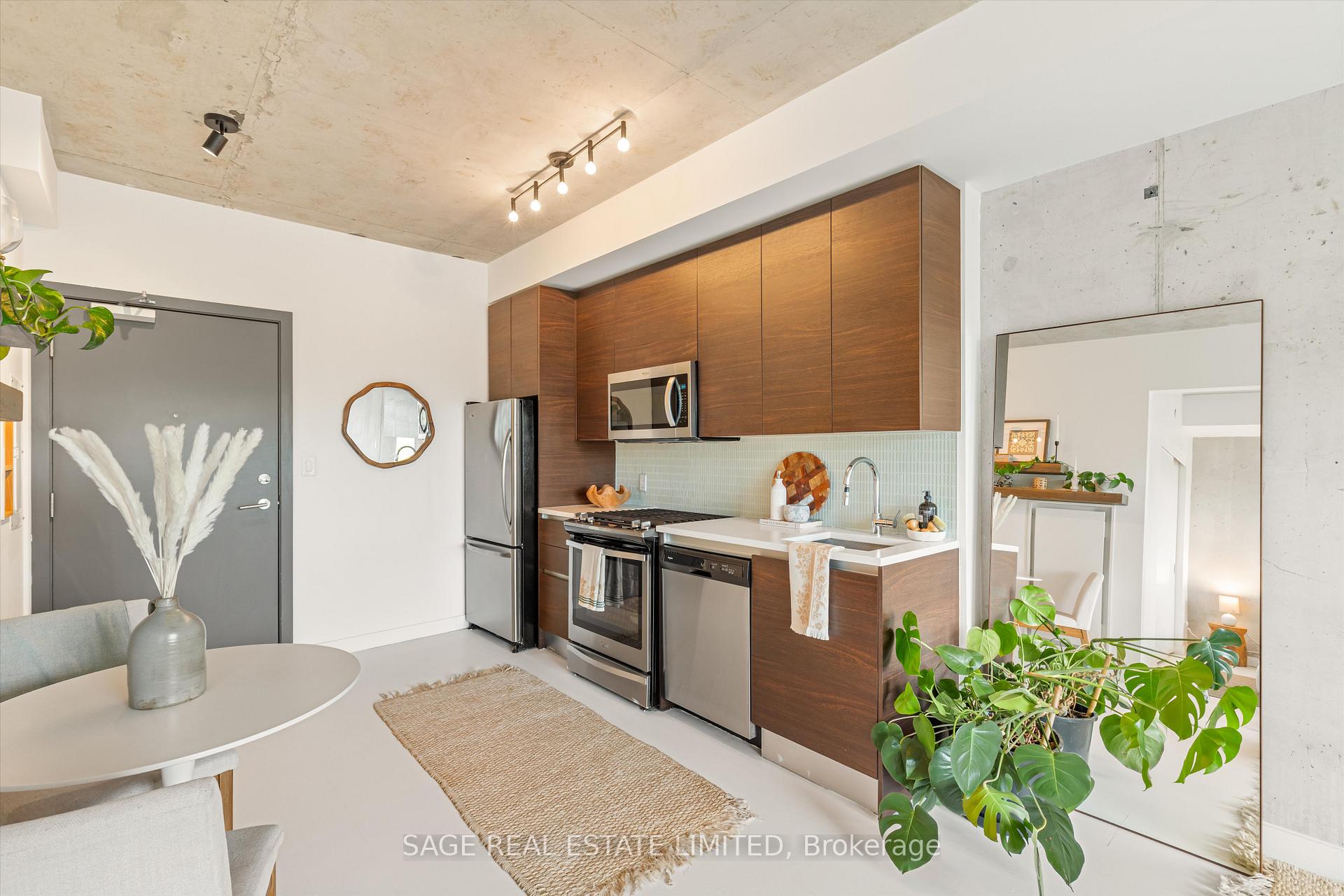 Photo 7 of Unit 406, 246 Logan Avenue, Toronto, South Riverdale — HOMEH