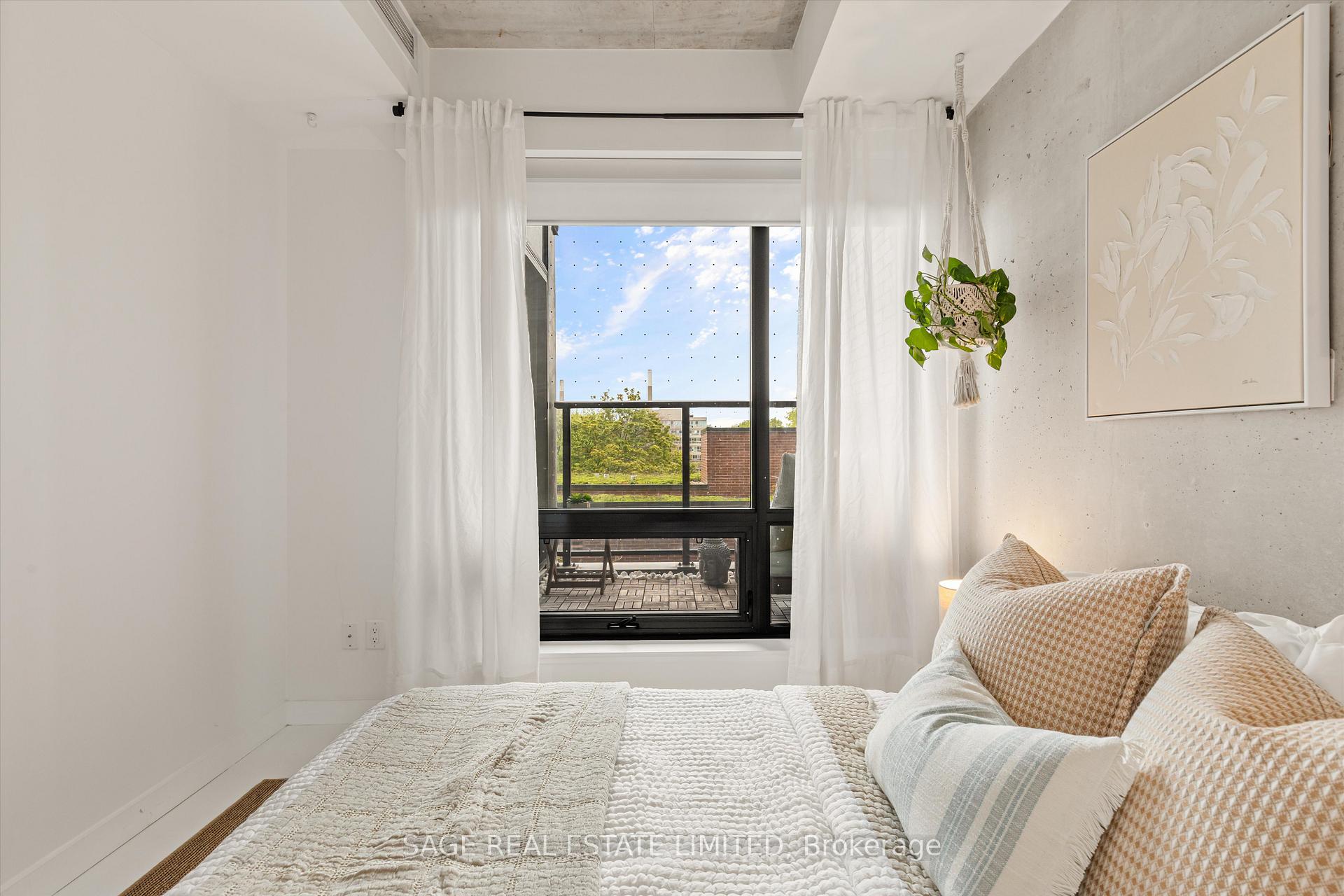 Photo 16 of Unit 406, 246 Logan Avenue, Toronto, South Riverdale — HOMEH