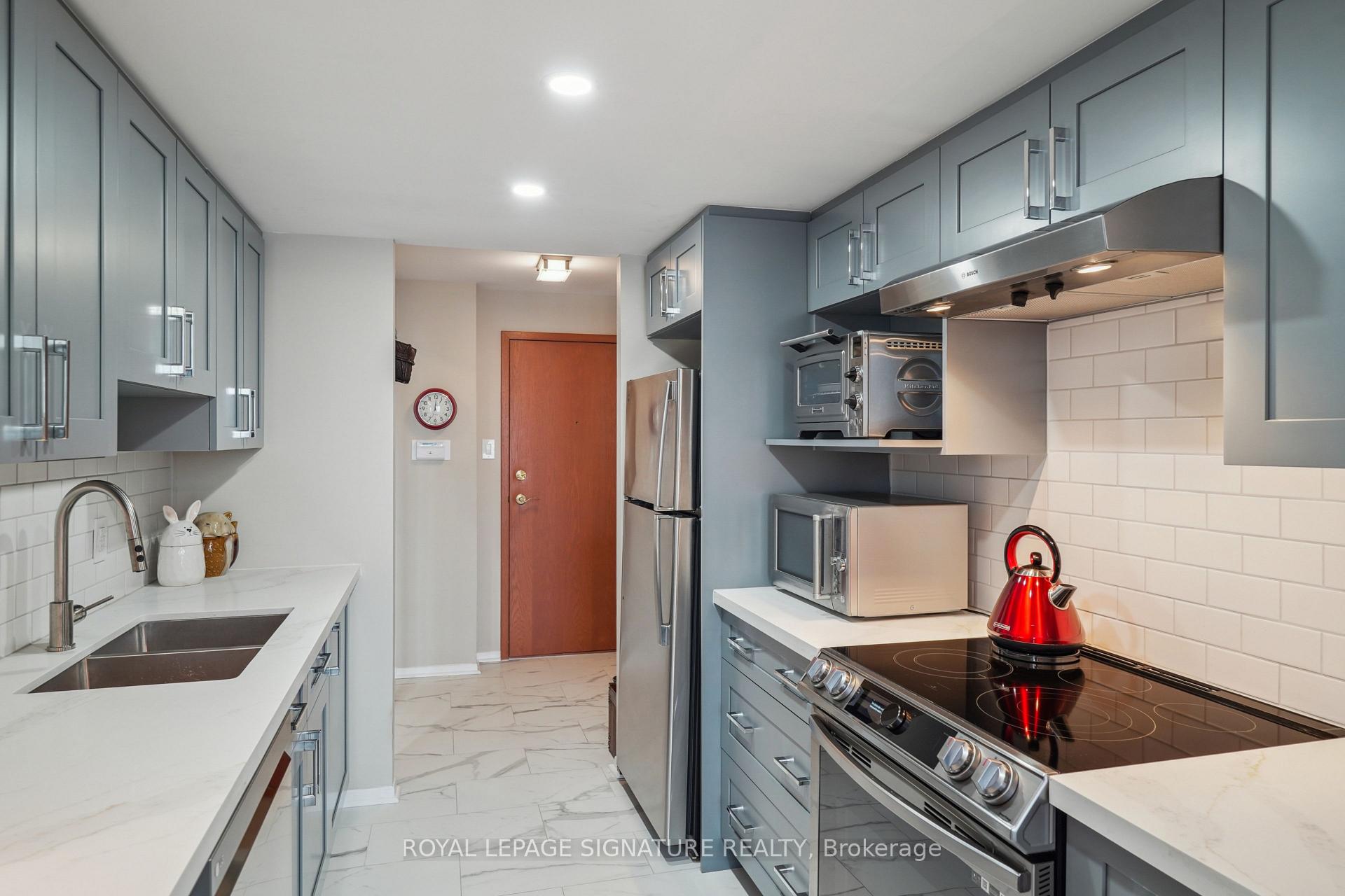 Photo 30 of Unit 407, 271 Ridley Boulevard, Toronto, Bedford Park-Nortown — HOMEH