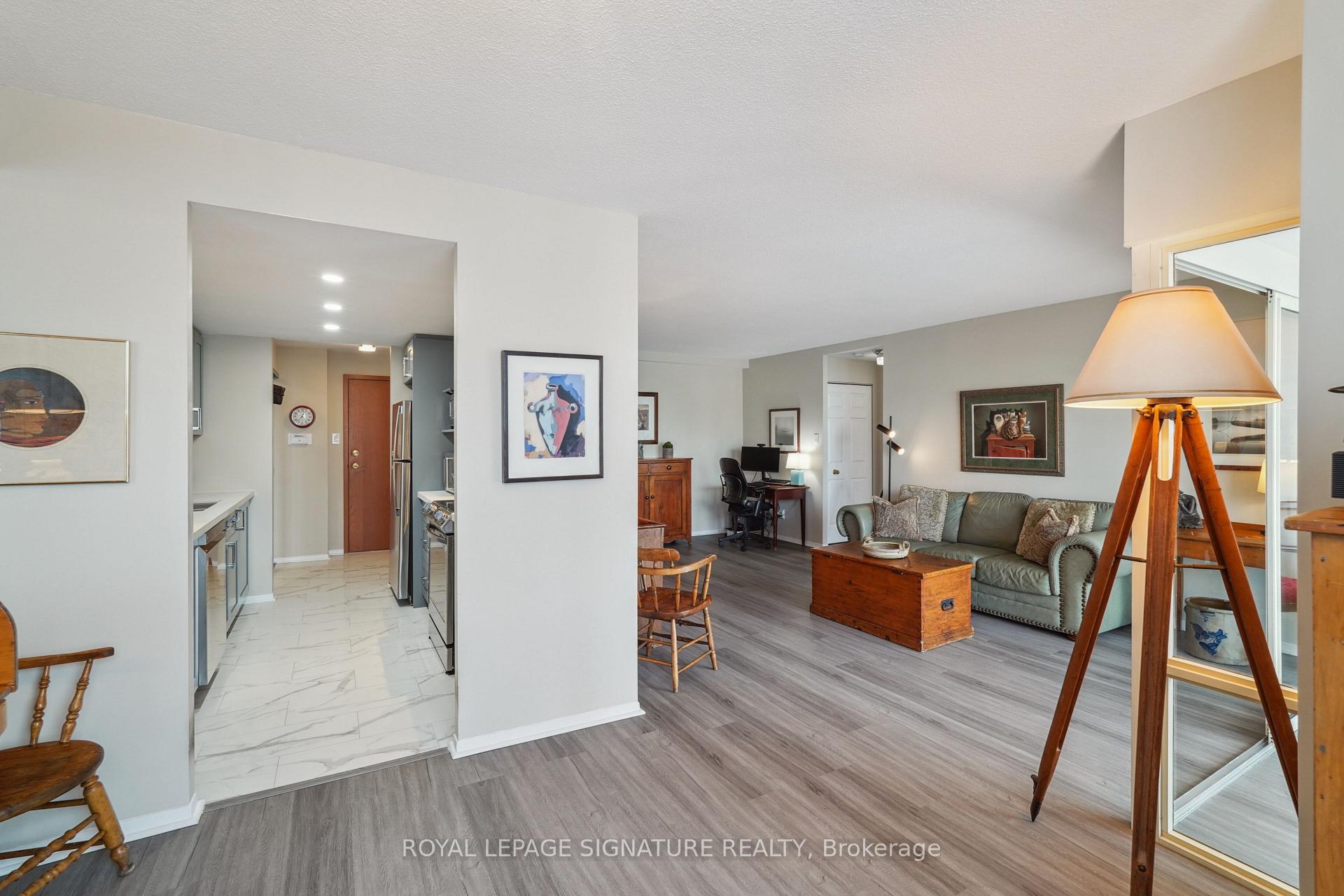 Photo 17 of Unit 407, 271 Ridley Boulevard, Toronto, Bedford Park-Nortown — HOMEH