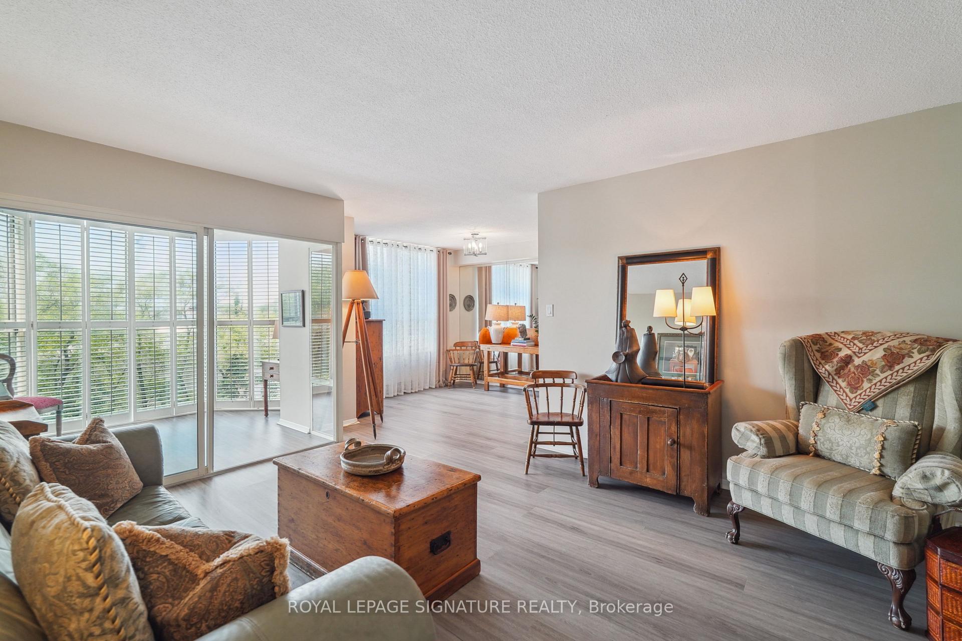 Photo 14 of Unit 407, 271 Ridley Boulevard, Toronto, Bedford Park-Nortown — HOMEH