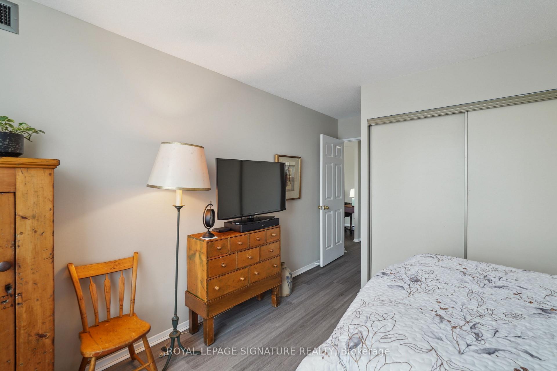 Photo 18 of Unit 407, 271 Ridley Boulevard, Toronto, Bedford Park-Nortown — HOMEH