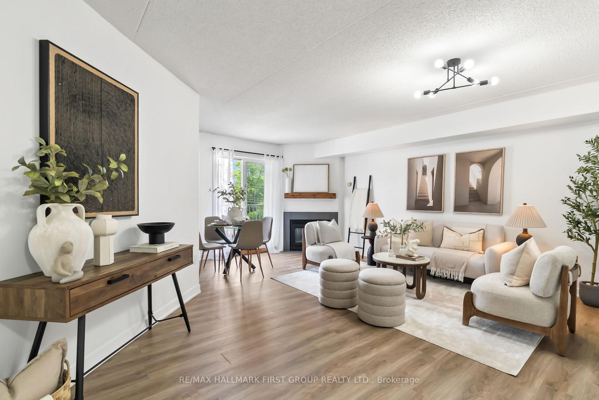 Photo 3 of Unit 201, 95 Wellington Street, Clarington, Bowmanville — HOMEH