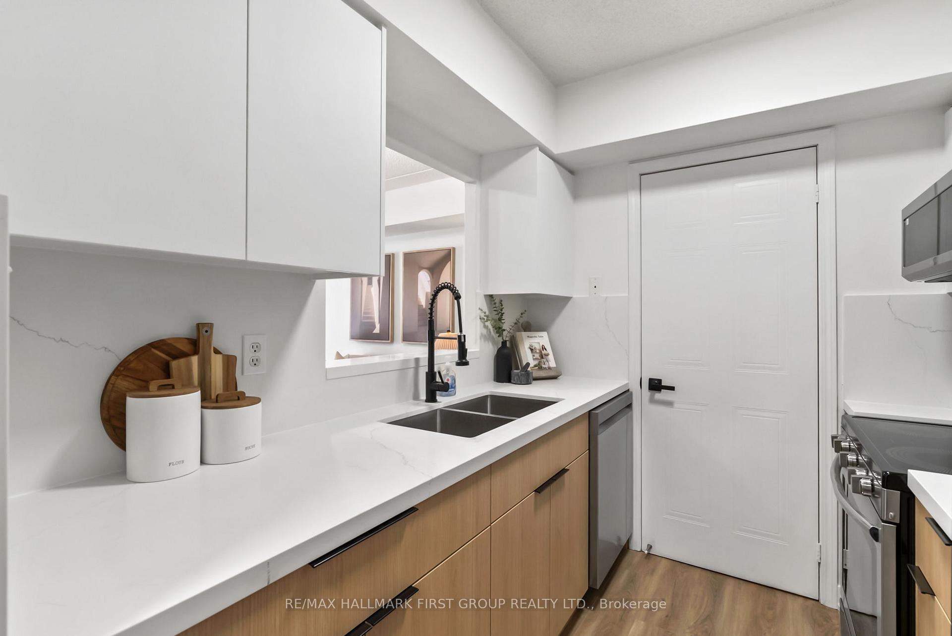 Photo 17 of Unit 201, 95 Wellington Street, Clarington, Bowmanville — HOMEH