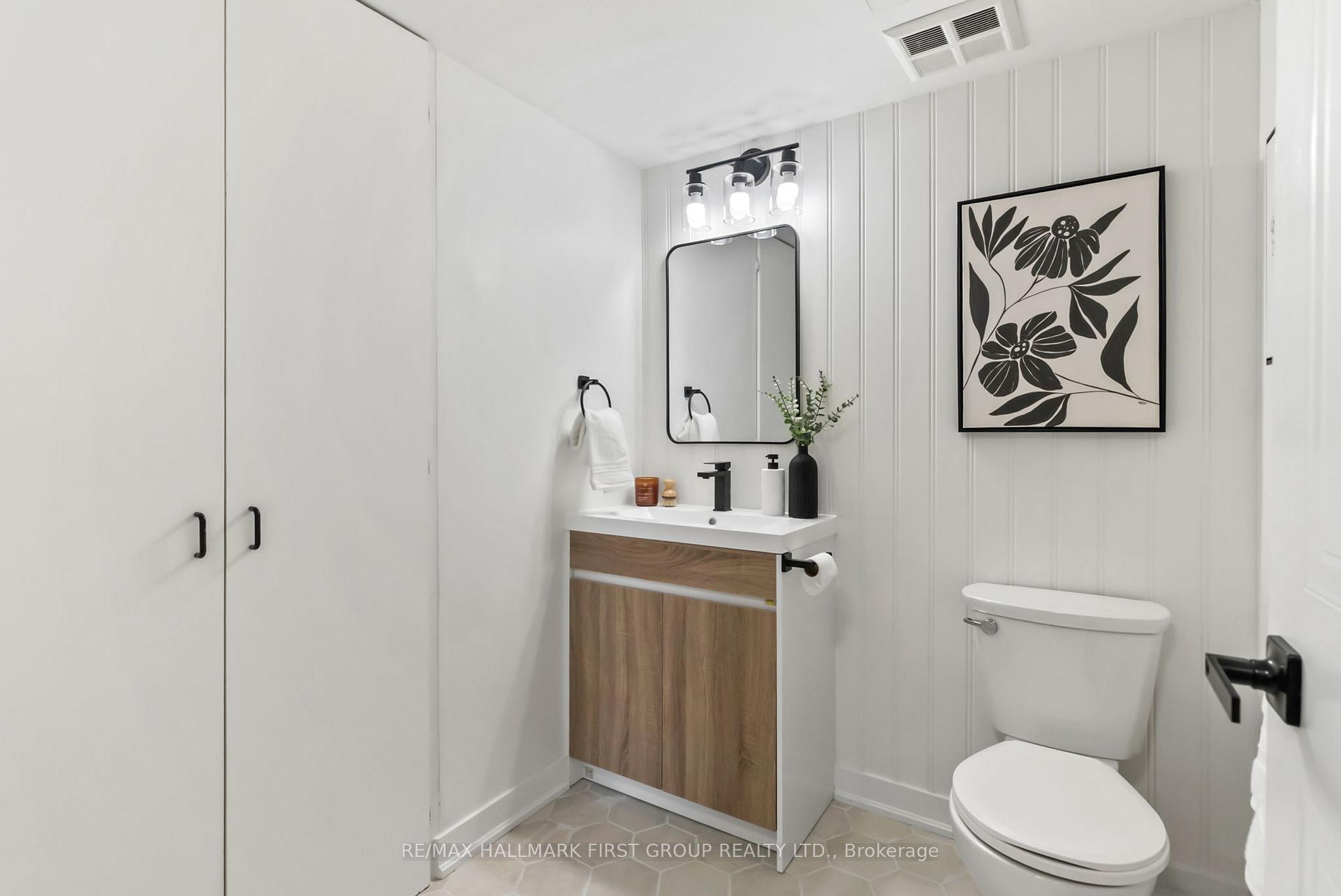 Photo 14 of Unit 201, 95 Wellington Street, Clarington, Bowmanville — HOMEH