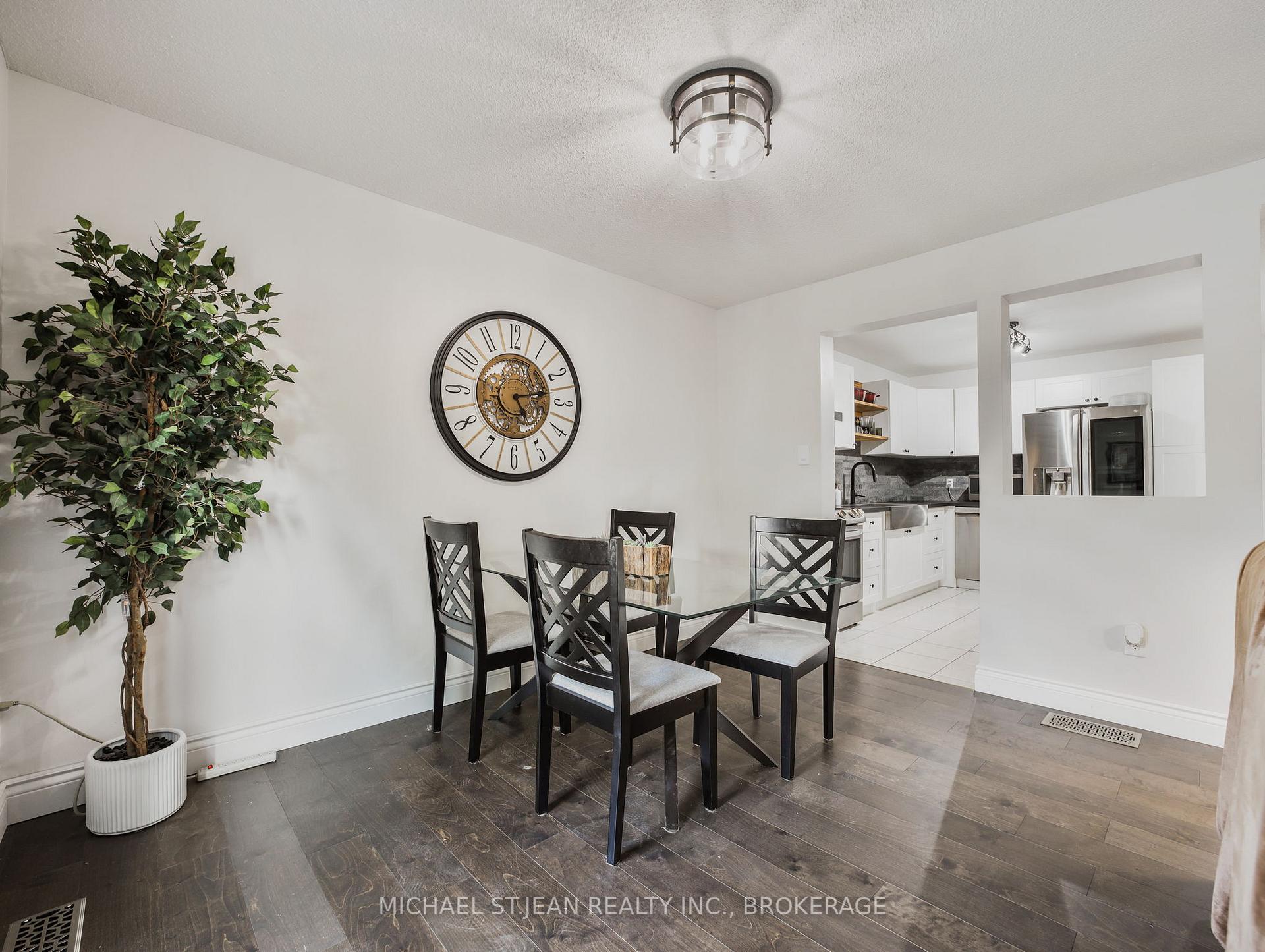Photo 15 of Unit 33, 1889 Upper Wentworth Street, Hamilton, Allison — HOMEH