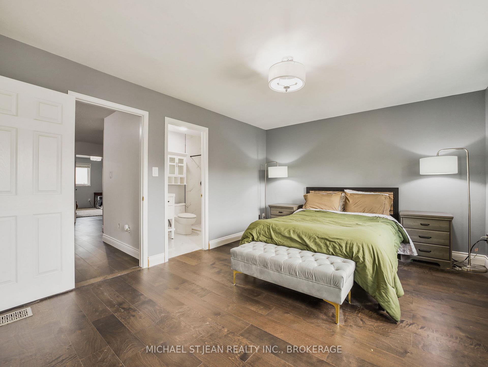 Photo 19 of Unit 33, 1889 Upper Wentworth Street, Hamilton, Allison — HOMEH