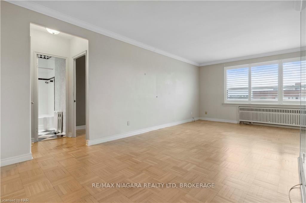 Photo 3 of Unit 505, 2 Ridelle Avenue, Toronto, Forest Hill North — HOMEH