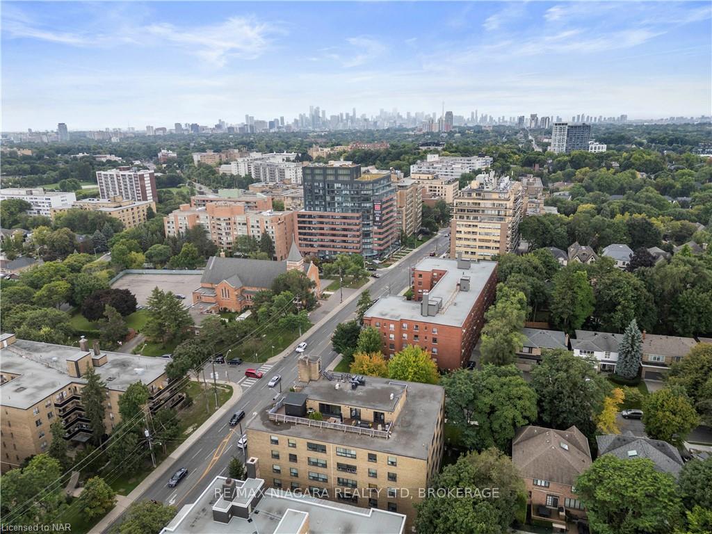 Photo 7 of Unit 505, 2 Ridelle Avenue, Toronto, Forest Hill North — HOMEH
