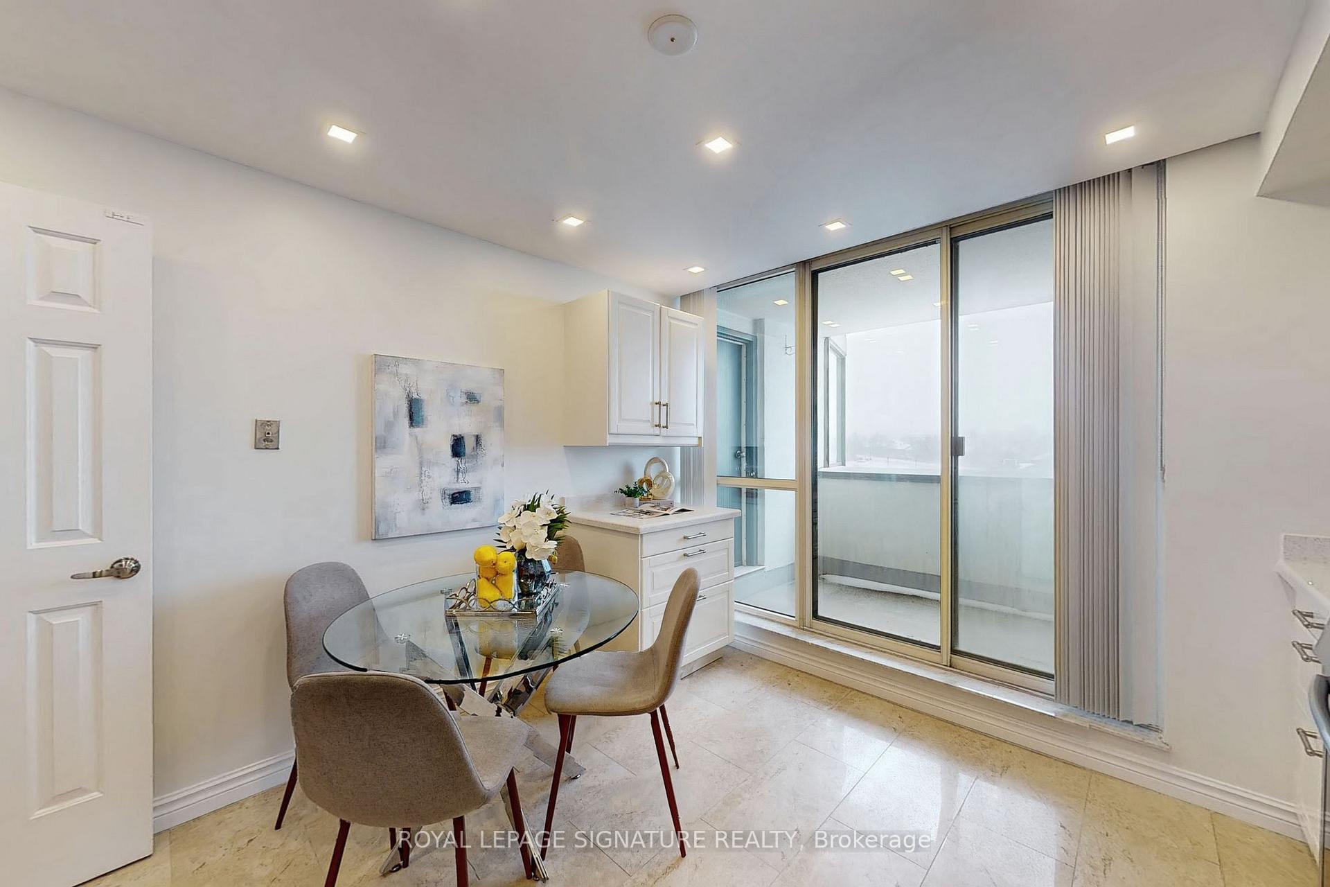 Photo 19 of Unit 510, 333 Clark Avenue W, Vaughan, Crestwood-Springfarm-Yorkhill — HOMEH