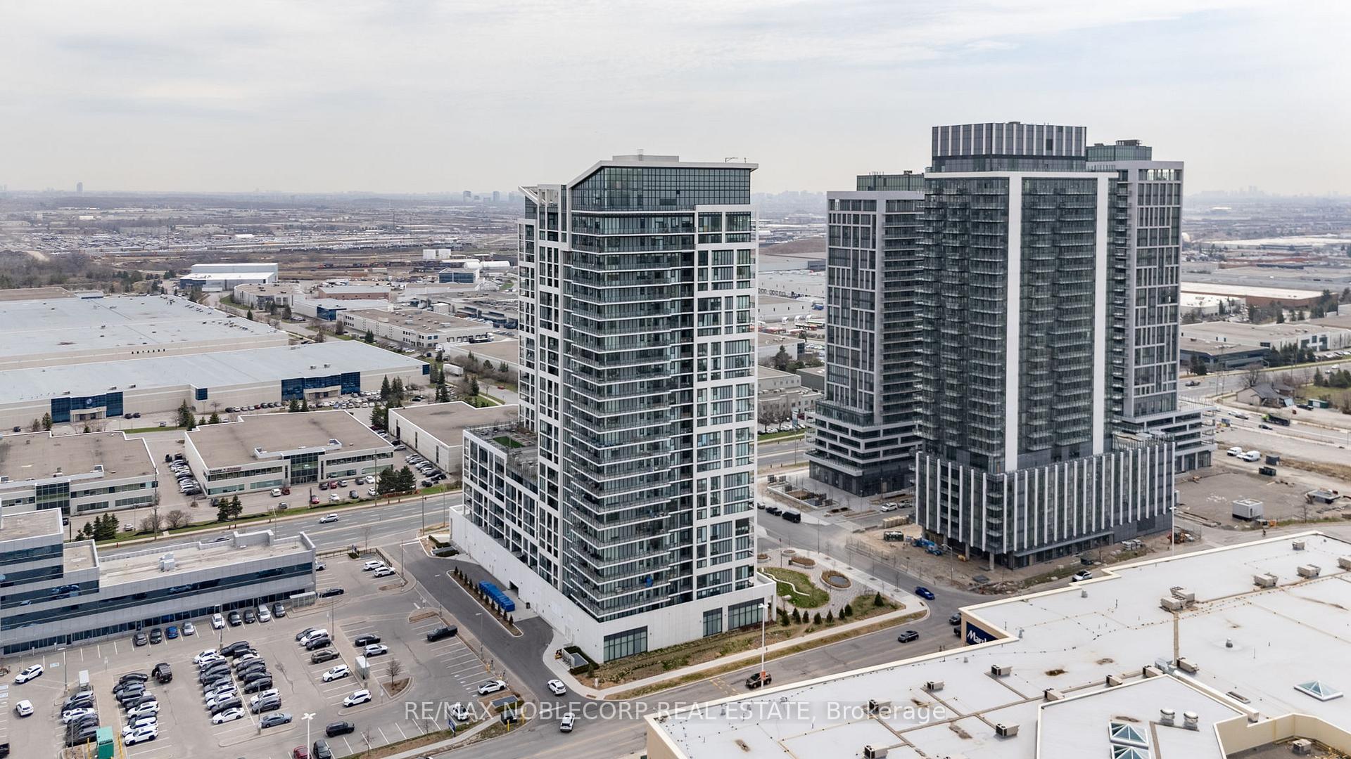 Photo 17 of Unit 2214, 9000 Jane Street, Vaughan, Concord — HOMEH