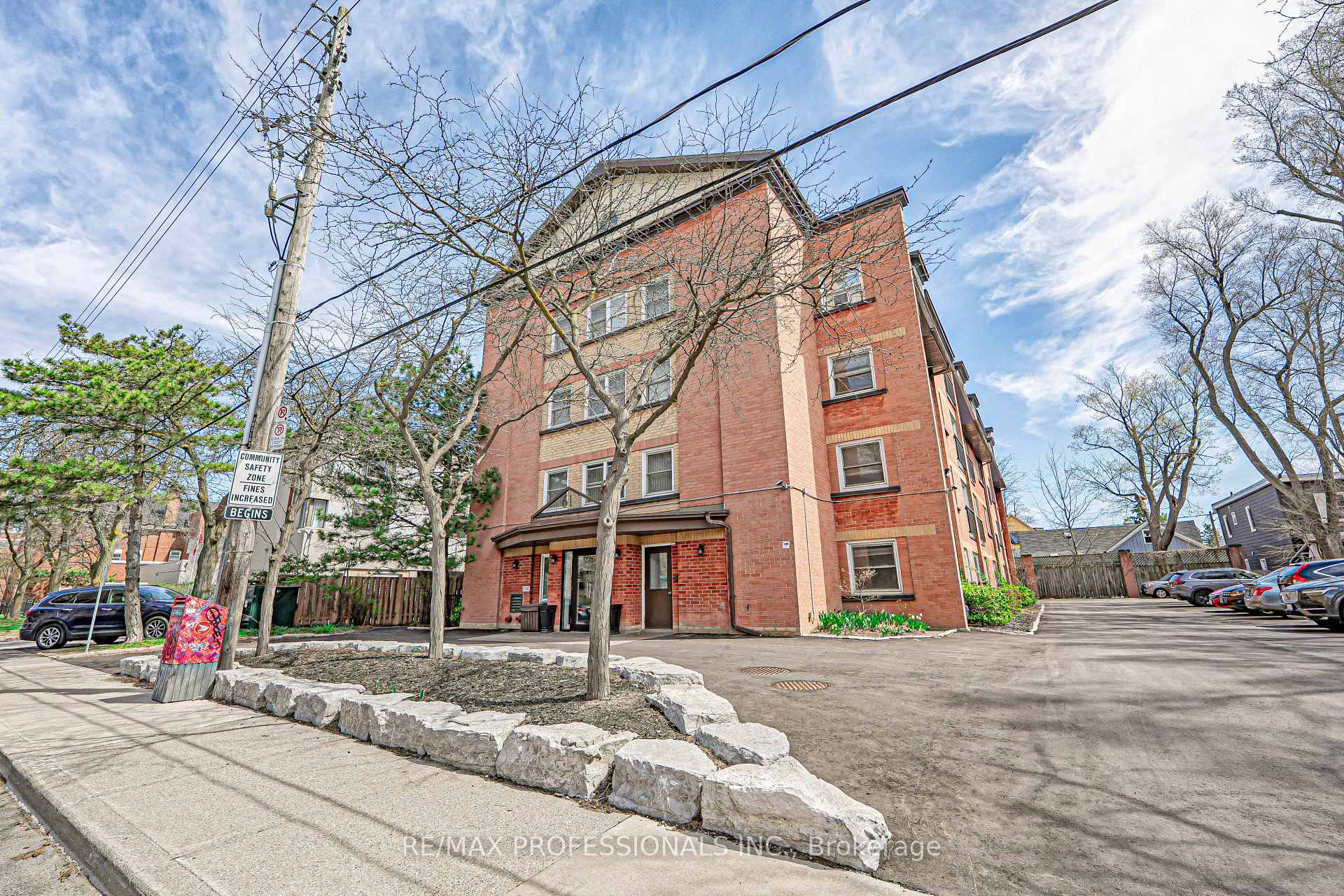 Photo 2 of Unit 202, 61 Main Street, Toronto, East End-Danforth — HOMEH